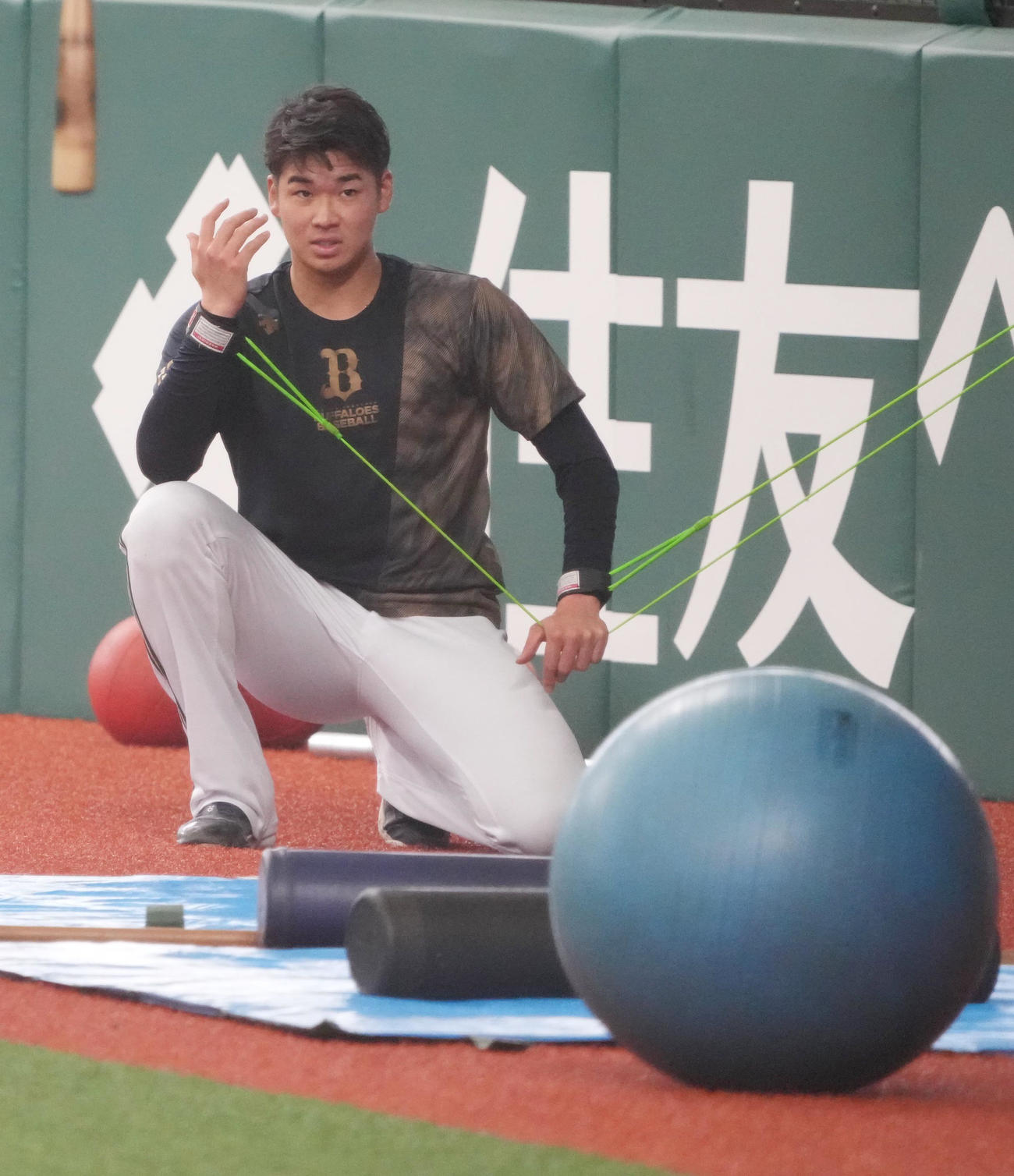 開幕前日練習に臨むオリックス山下（撮影・小沢裕）