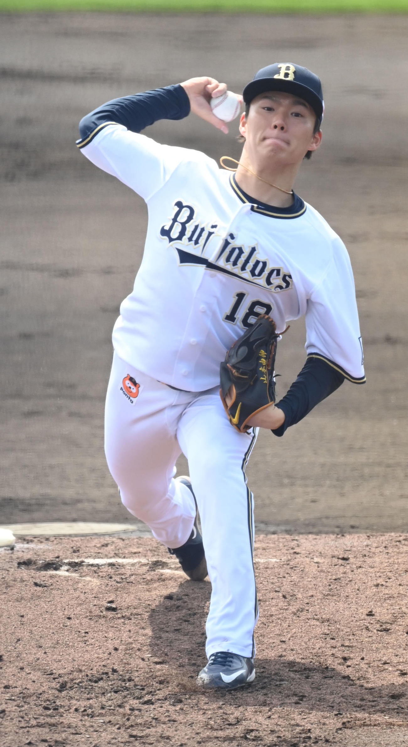 オリックス対阪神　7回を2安打無失点と貫録の投球を見せるオリックス山本（撮影・和賀正仁）