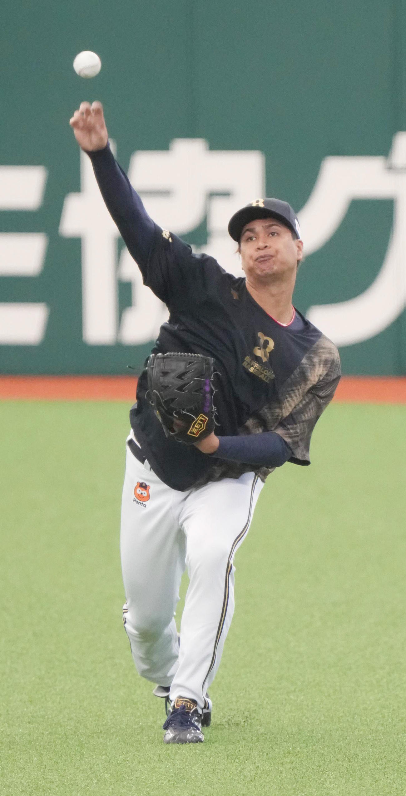 開幕前日の練習に臨むオリックス宇田川（撮影・小沢裕）