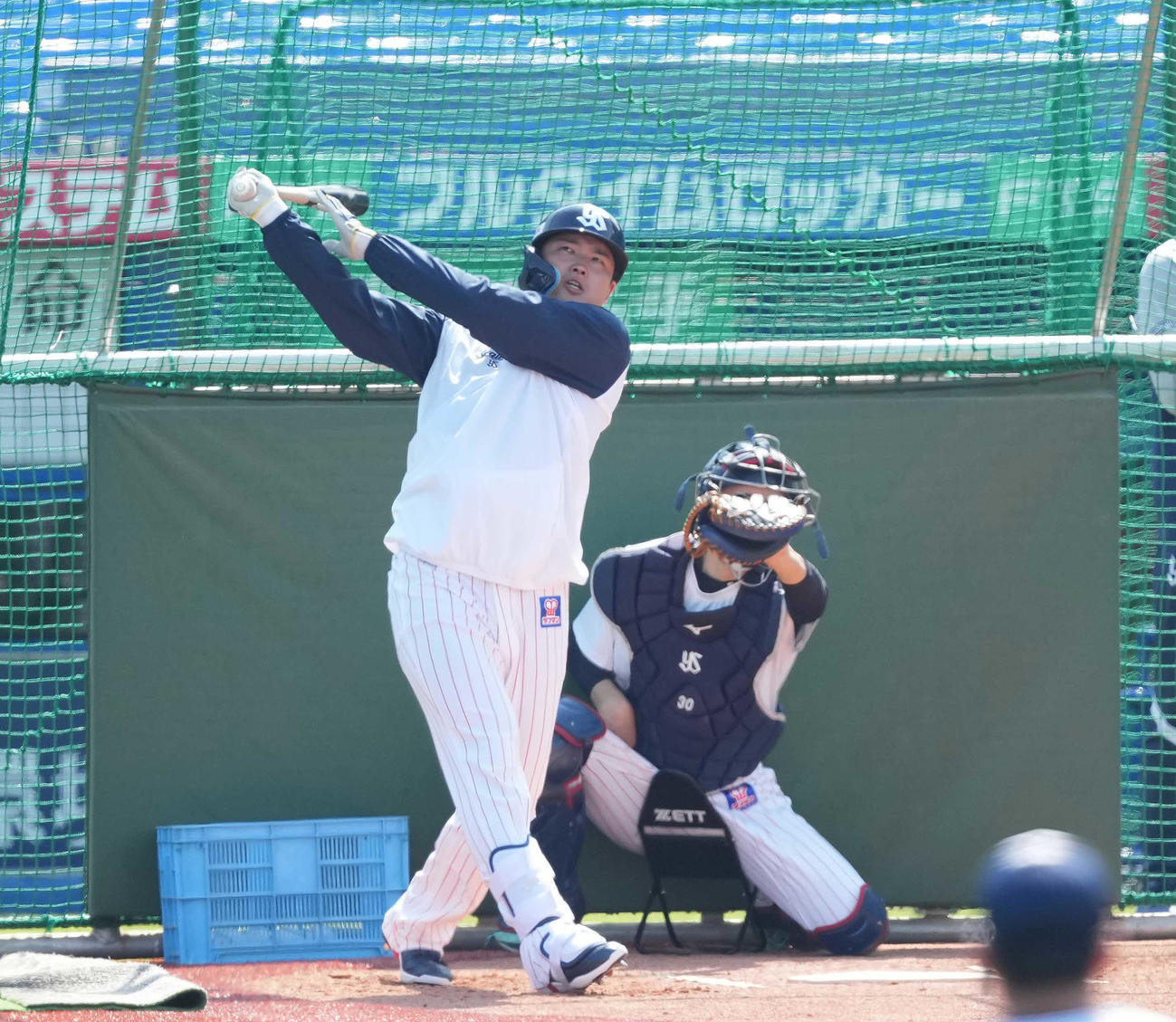 フリー打撃するヤクルト村上（撮影・鈴木みどり）