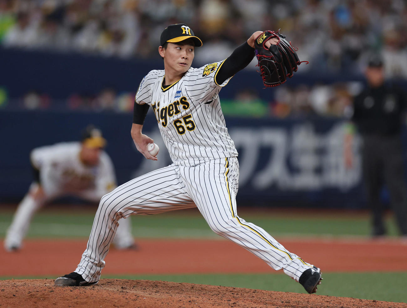 阪神対DeNA 9回表、抑えとして登板する登板する湯浅（撮影・前田充）