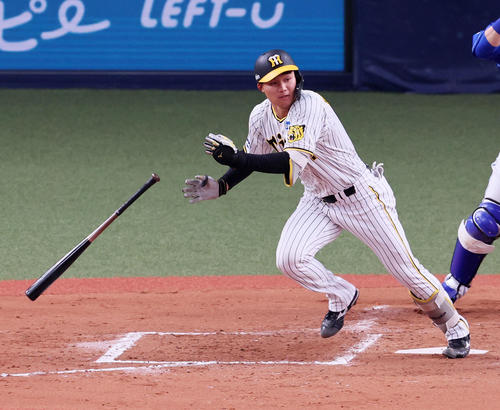 阪神】ドラ1森下翔太よっしゃ～初安打初適時打初打点、気迫前面チーム
