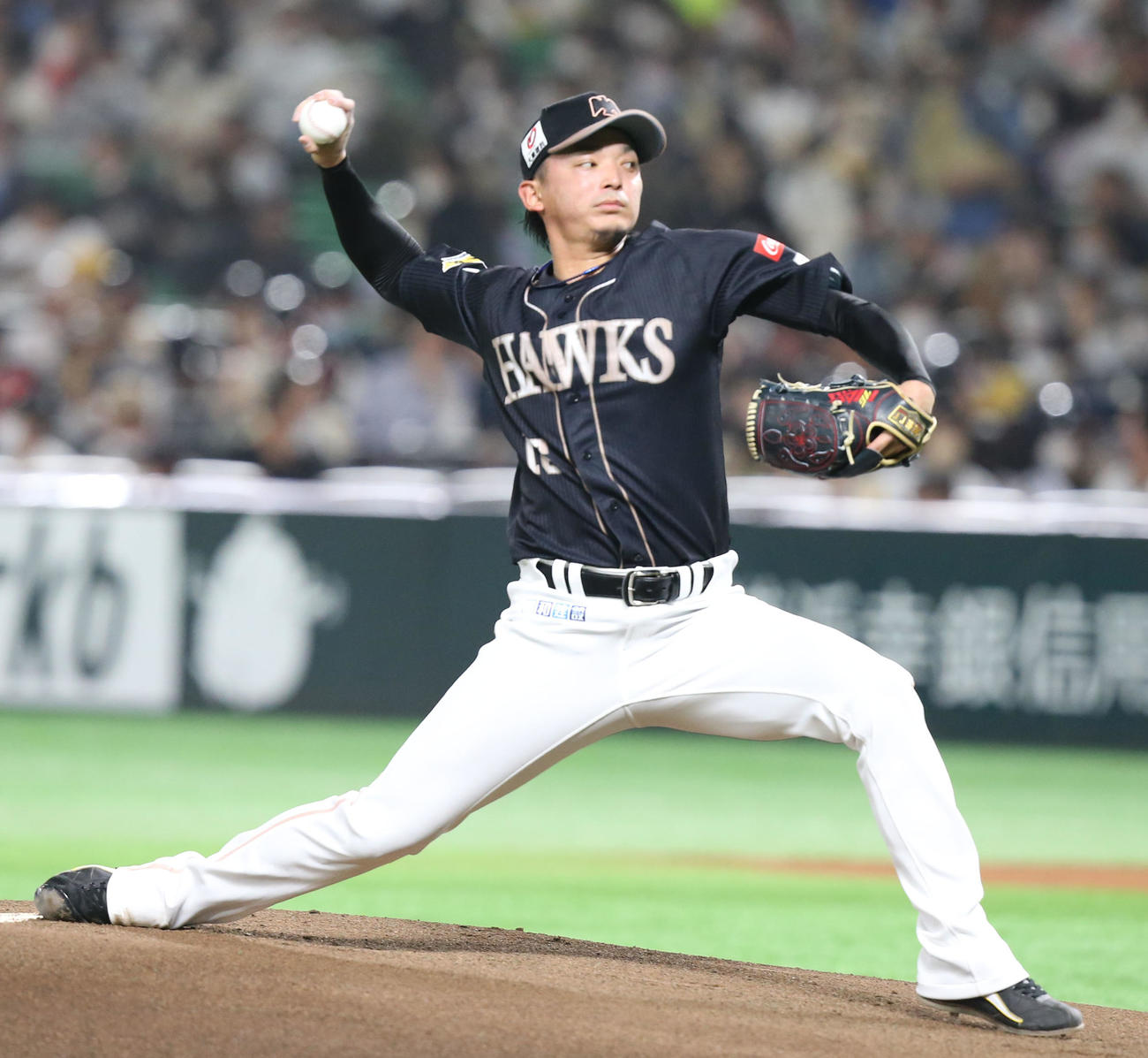 ロッテ戦に先発したソフトバンク東浜（撮影・冨田成美）
