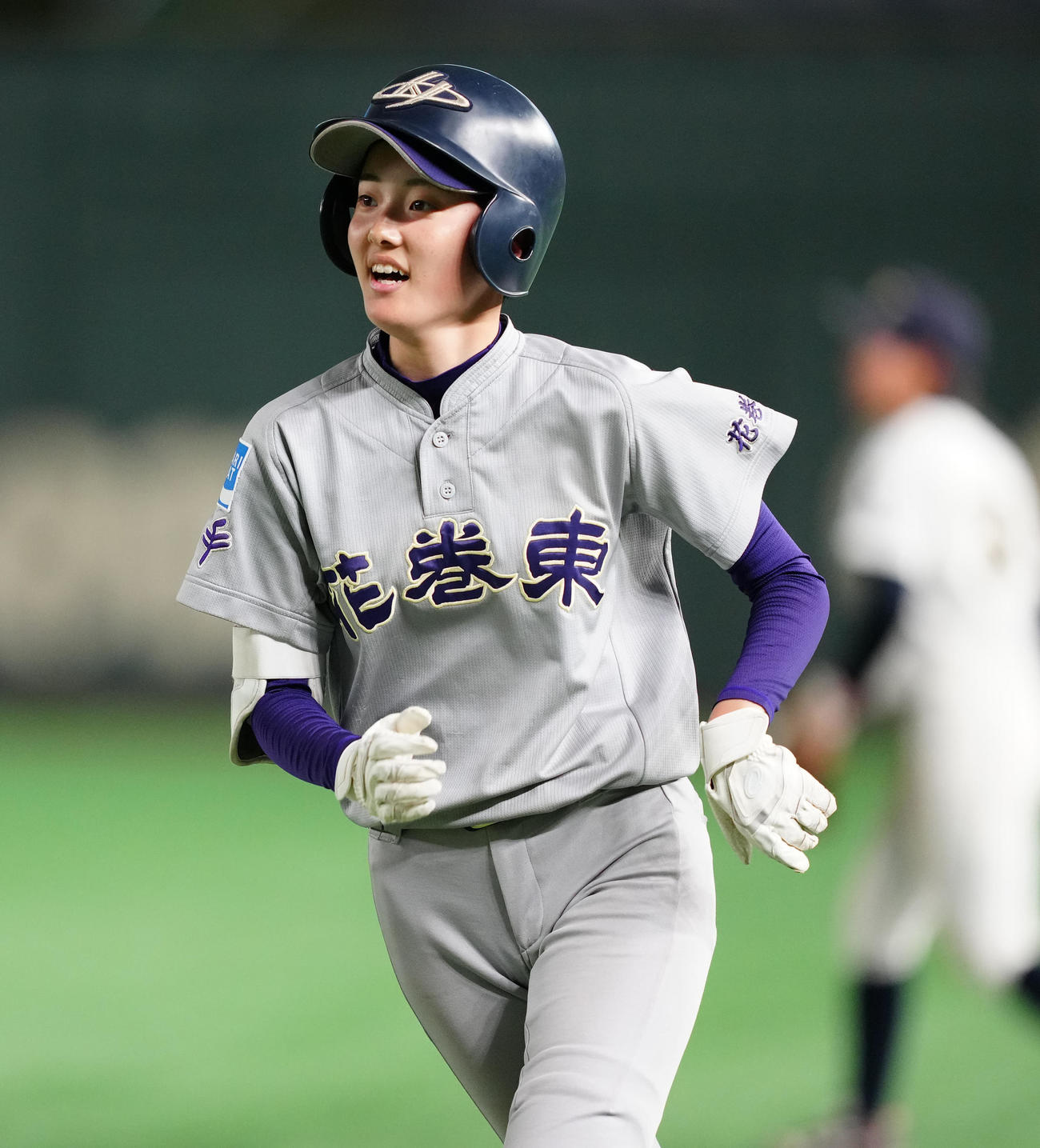 神戸弘陵対花巻東　1回裏花巻東1死、一ゴロに倒れベンチに戻る佐々木秋羽（撮影・江口和貴）