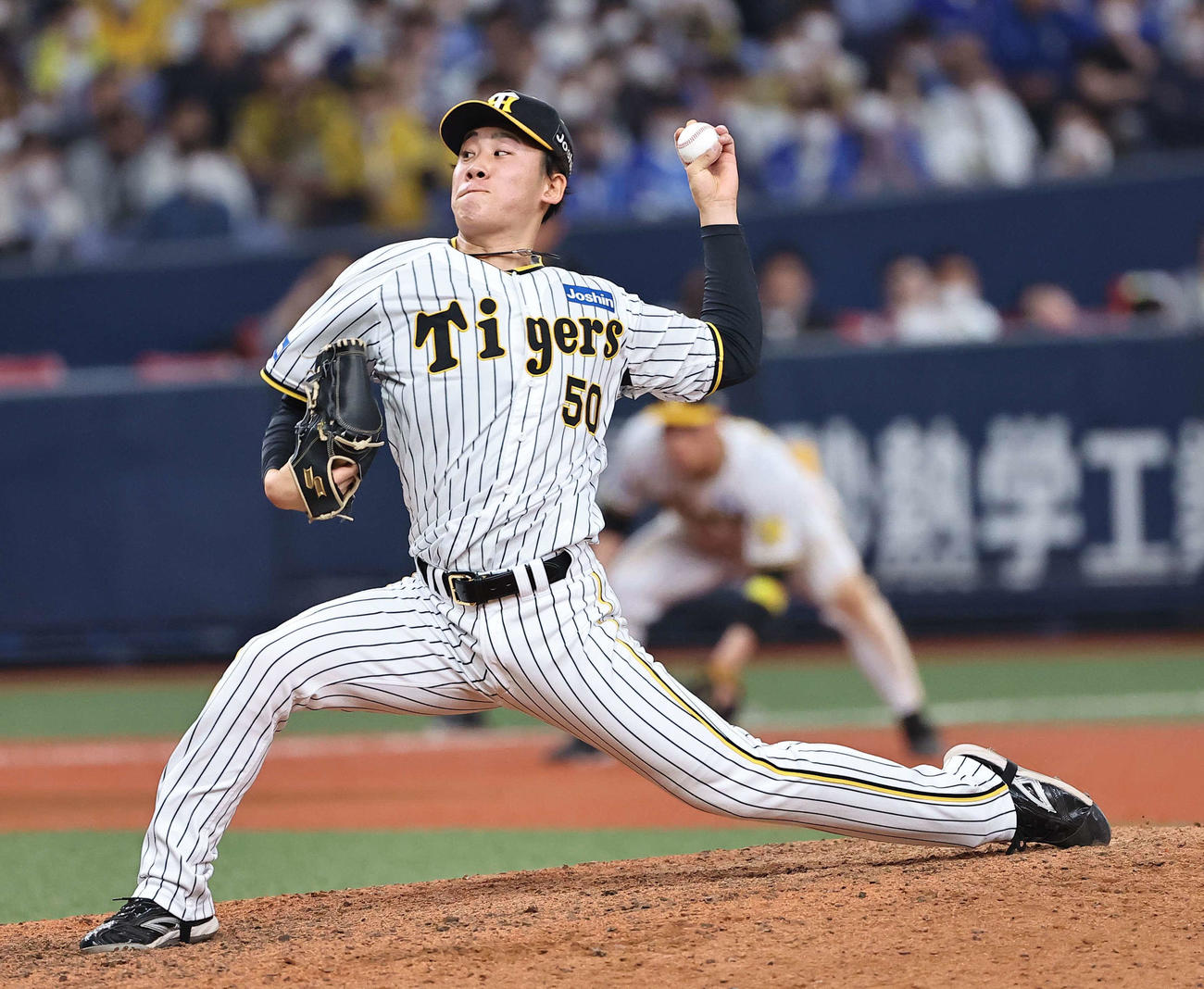 1日、阪神対DeNA　延長12回に登板し、その後に味方サヨナラでプロ初初勝利を挙げた富田