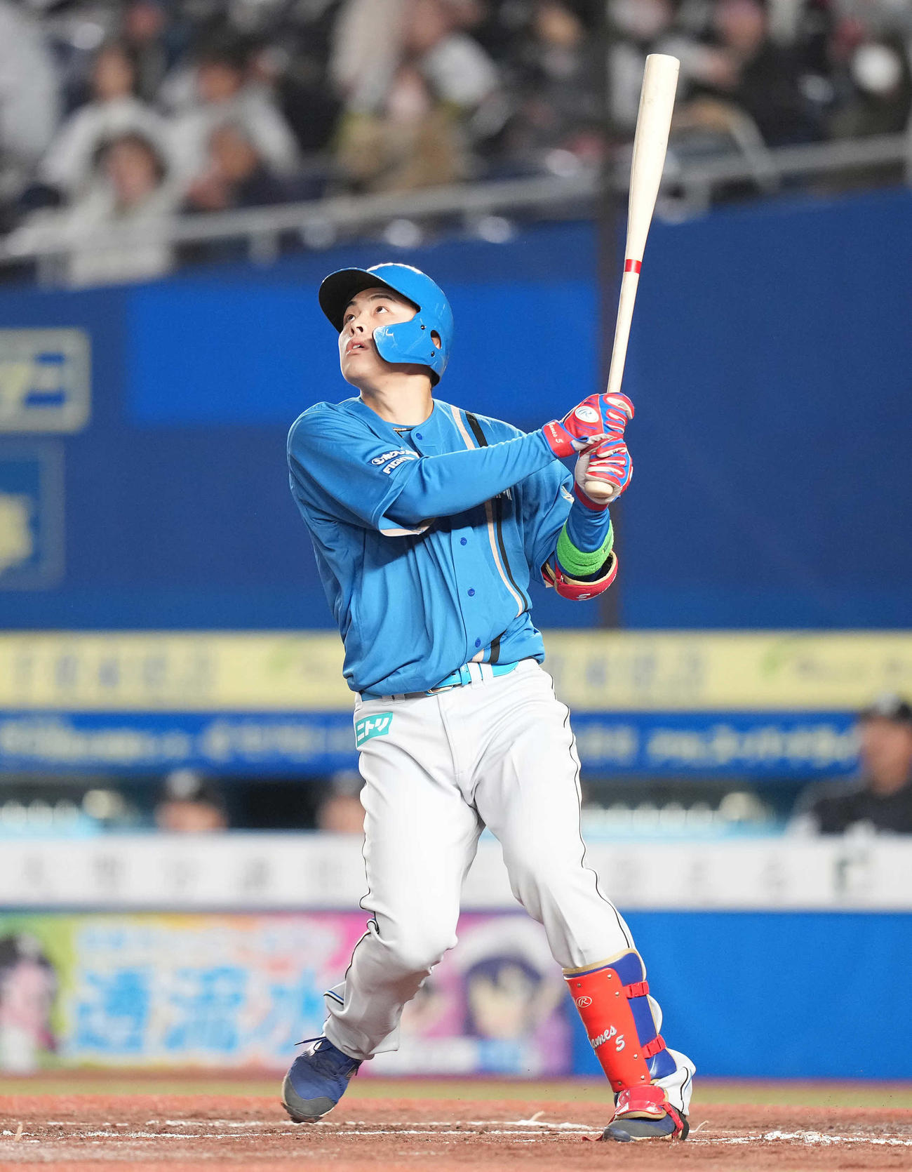 ロッテ対日本ハム　1回表日本ハム1死一、二塁、先制の左越え3点本塁打を放つ野村（撮影・鈴木みどり）