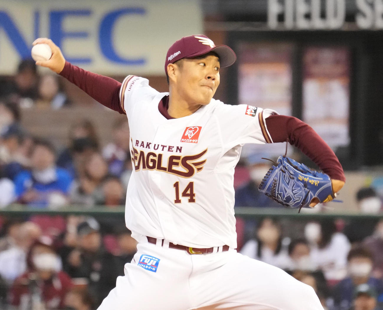 楽天対西武　楽天先発の則本（撮影・小沢裕）