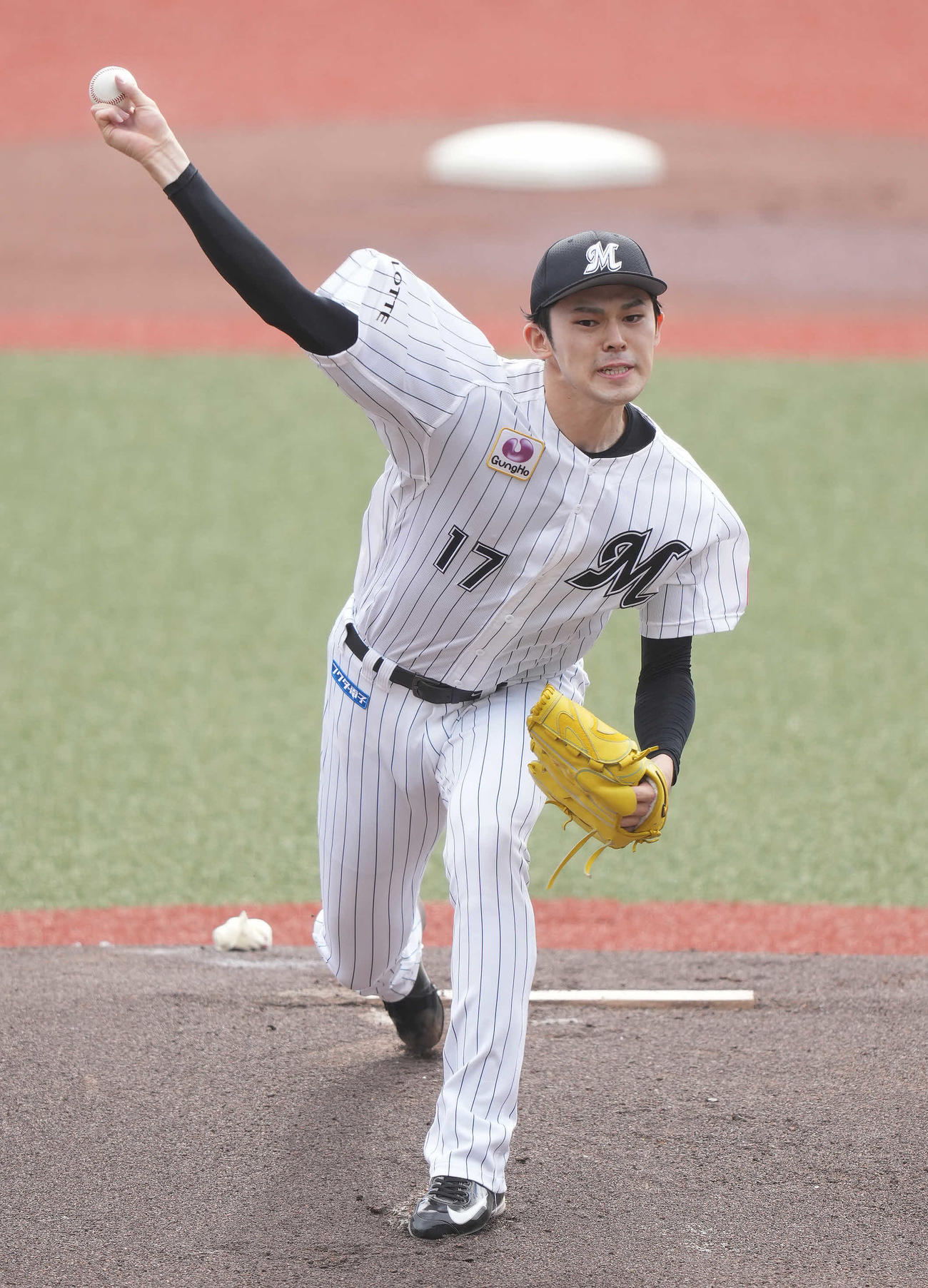 ロッテ対日本ハム　先発し力投するロッテ佐々木朗（撮影・鈴木みどり）