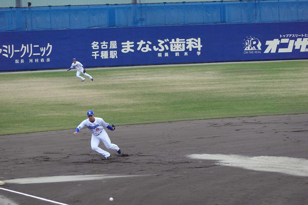 実戦復帰戦で守備にもついた中日石川昂