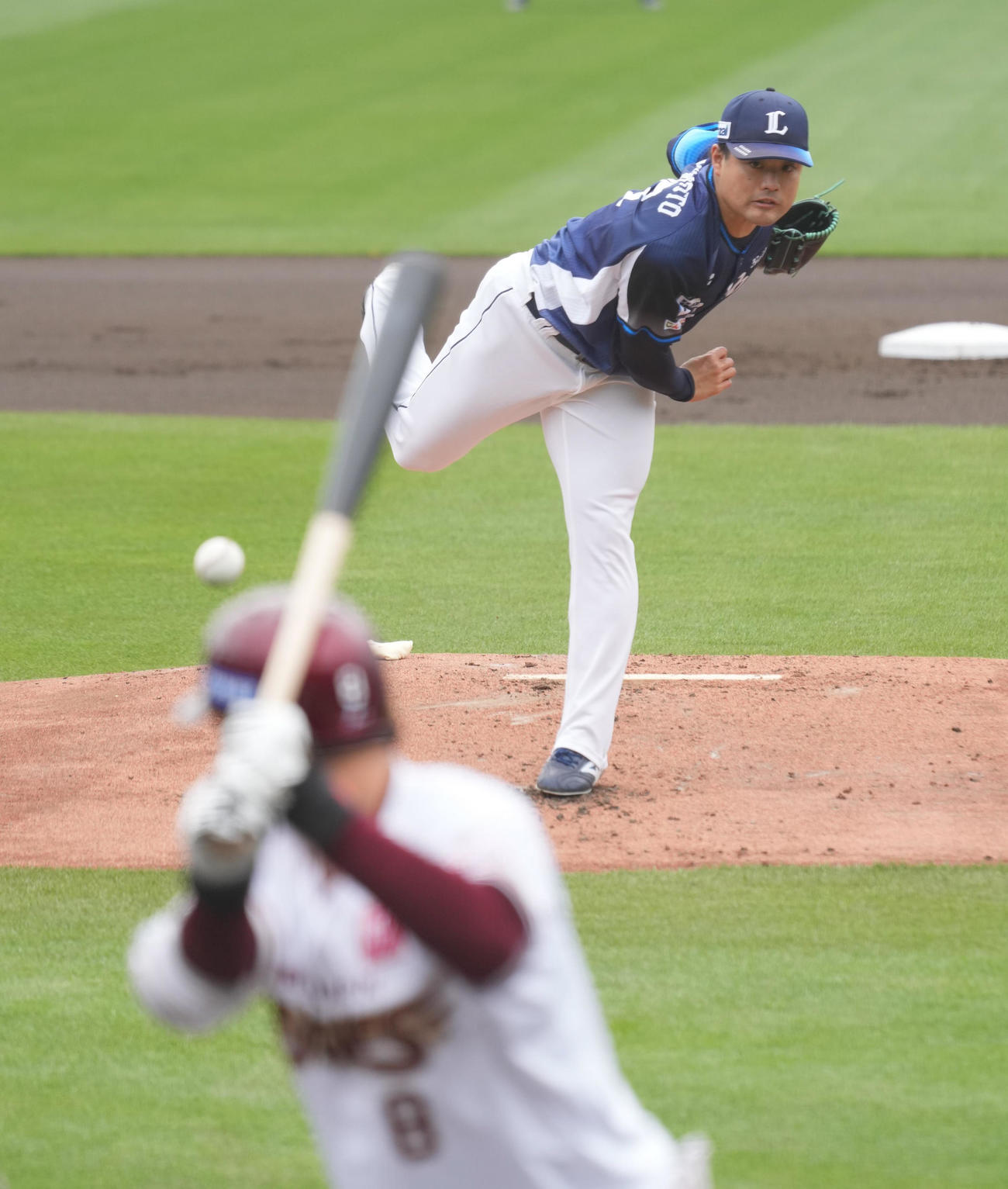 楽天対西武　6回無失点の好投で今季初勝利を飾った西武先発の松本（撮影・小沢裕）
