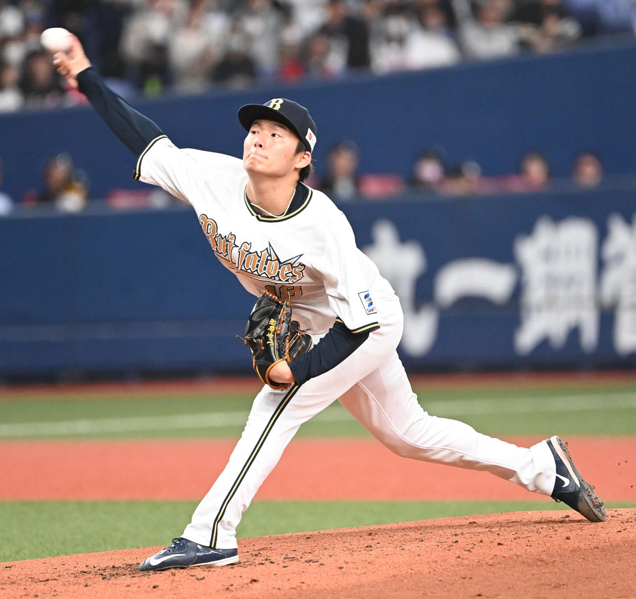 オリックス対ソフトバンク　先発するオリックス山本（撮影・和賀正仁）