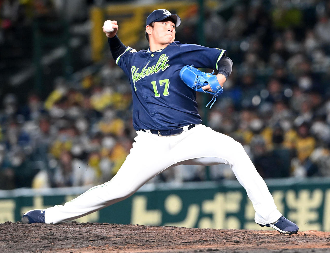 阪神対ヤクルト　ヤクルト3番手の清水（撮影・前岡正明