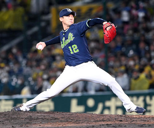 阪神対ヤクルト　ヤクルト2番手の石山（撮影・前岡正明）