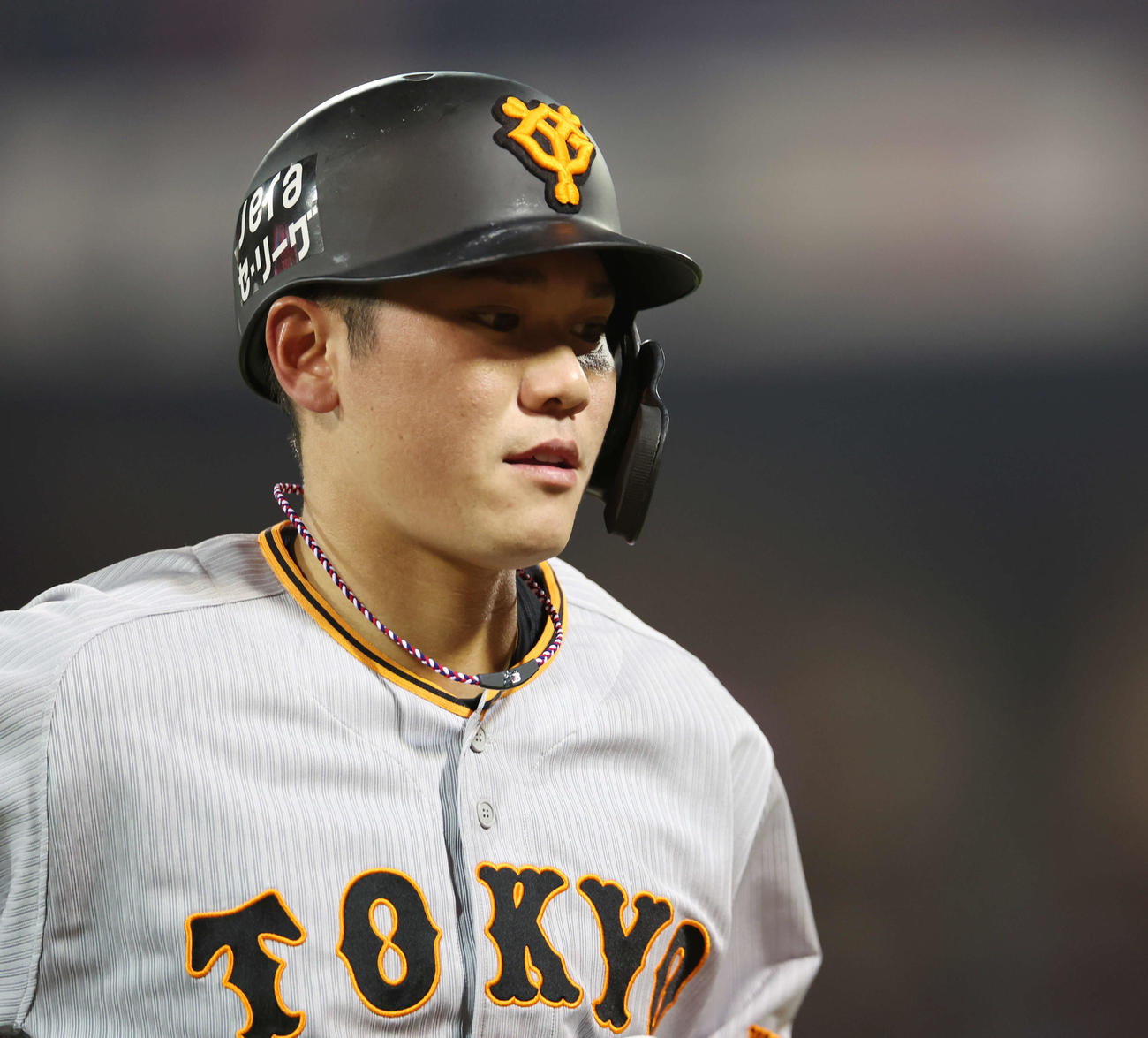 広島対巨人　9回表四球を選び出塁するも広島に敗れた巨人坂本（撮影・宮地輝）
