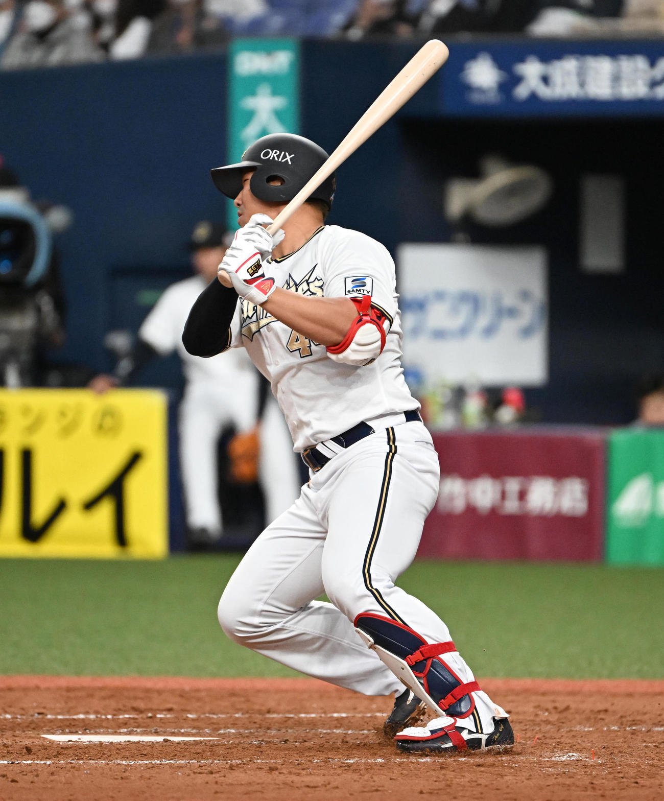 5回裏オリックス2死一、二塁、頓宮は右前適時打を放つ（撮影・石井愛子）