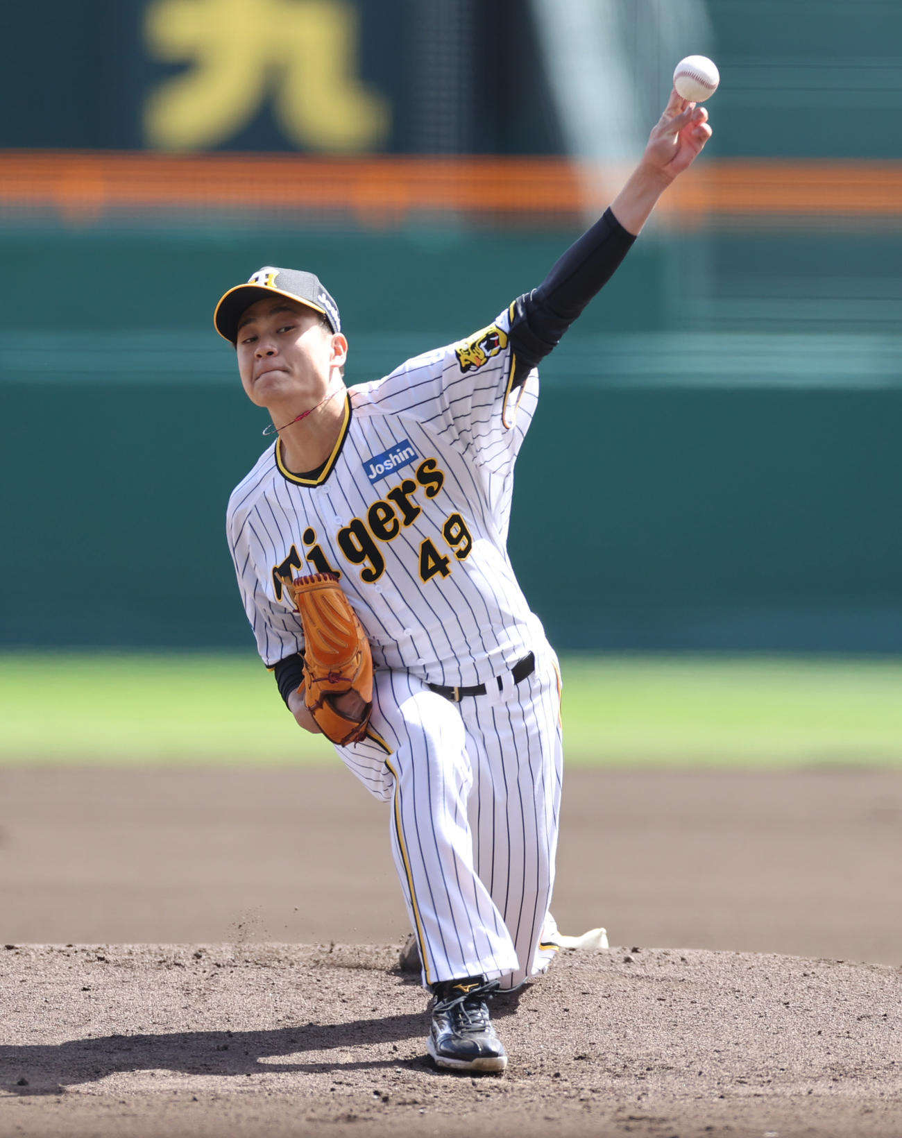 阪神対ヤクルト　6回3安打無失点で移籍後初勝利を挙げた阪神大竹（撮影・清水貴仁）