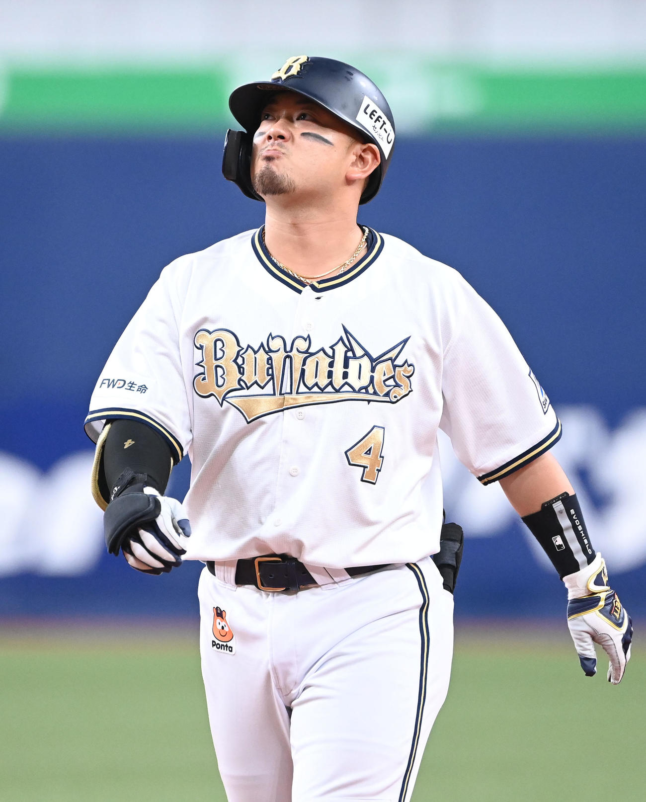 4回裏オリックス2死二、三塁、中飛に倒れた森（撮影・和賀正仁）