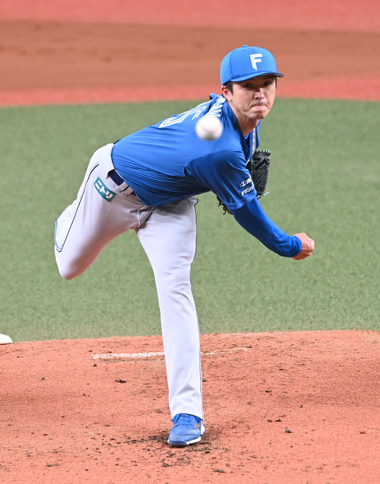 先発する日本ハム上沢（撮影・和賀正仁）