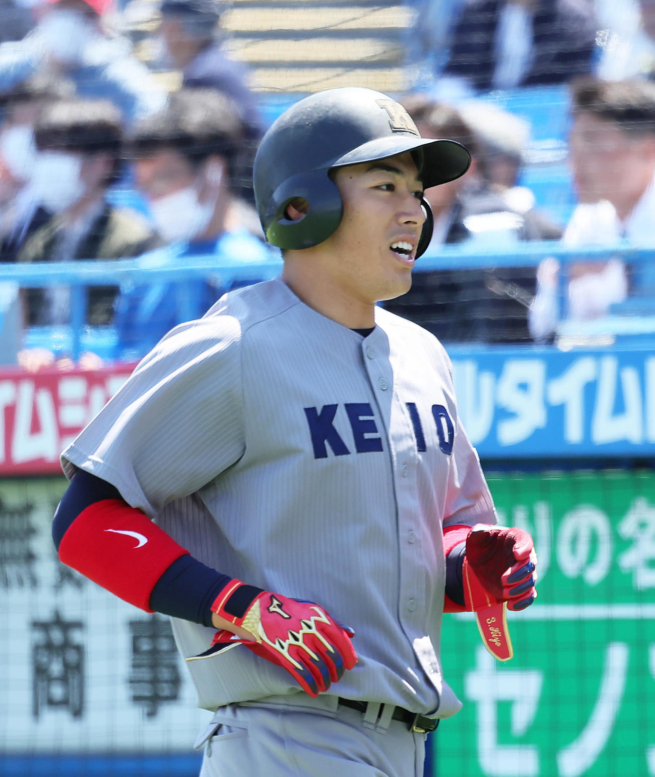 慶大対法大　3回表慶大無死、清原は二ゴロに倒れる（撮影・足立雅史）