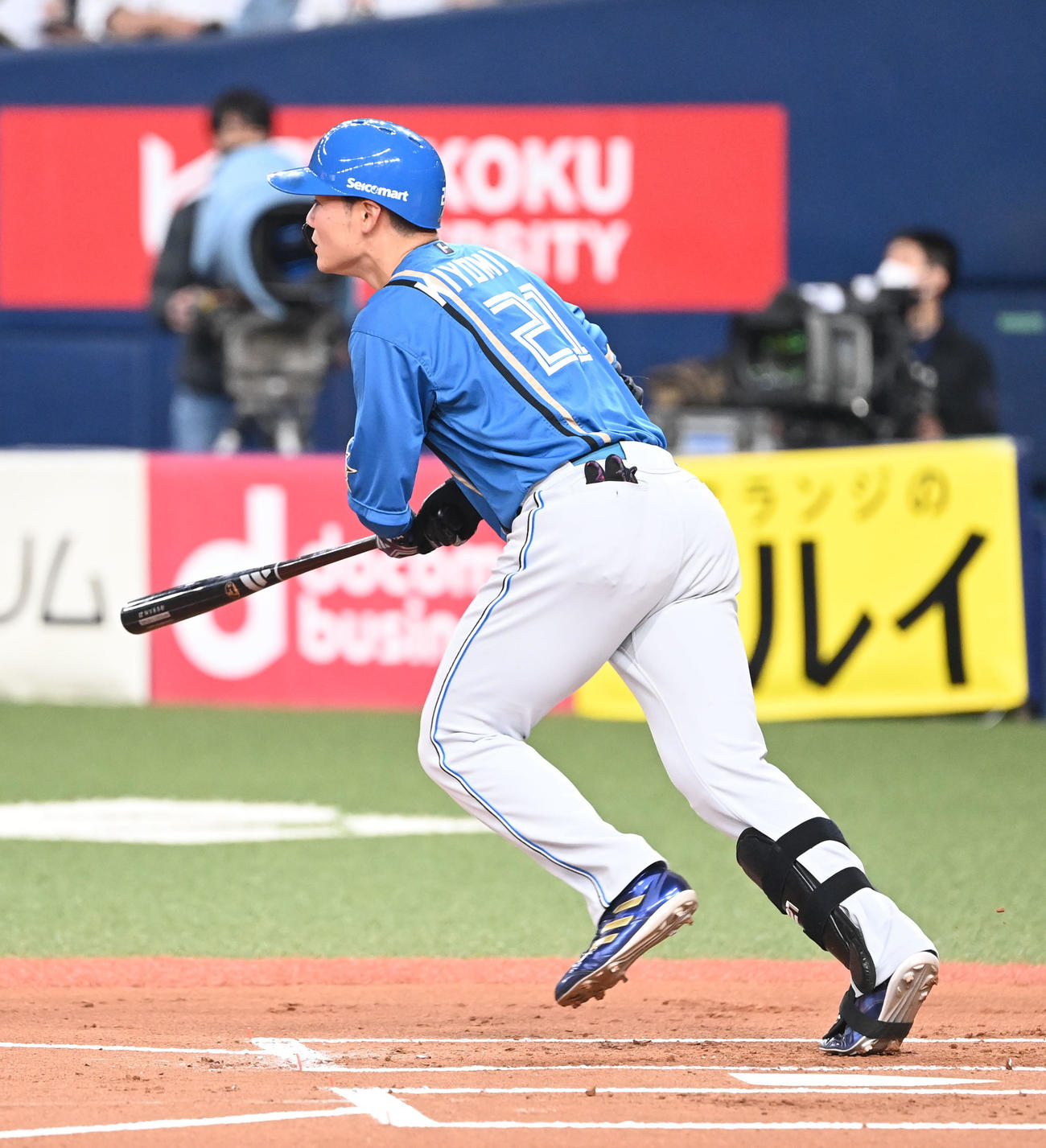 オリックス対日本ハム　1回表日本ハム無死一、三塁、右中間に3点本塁打を放つ清宮（撮影・和賀正仁）