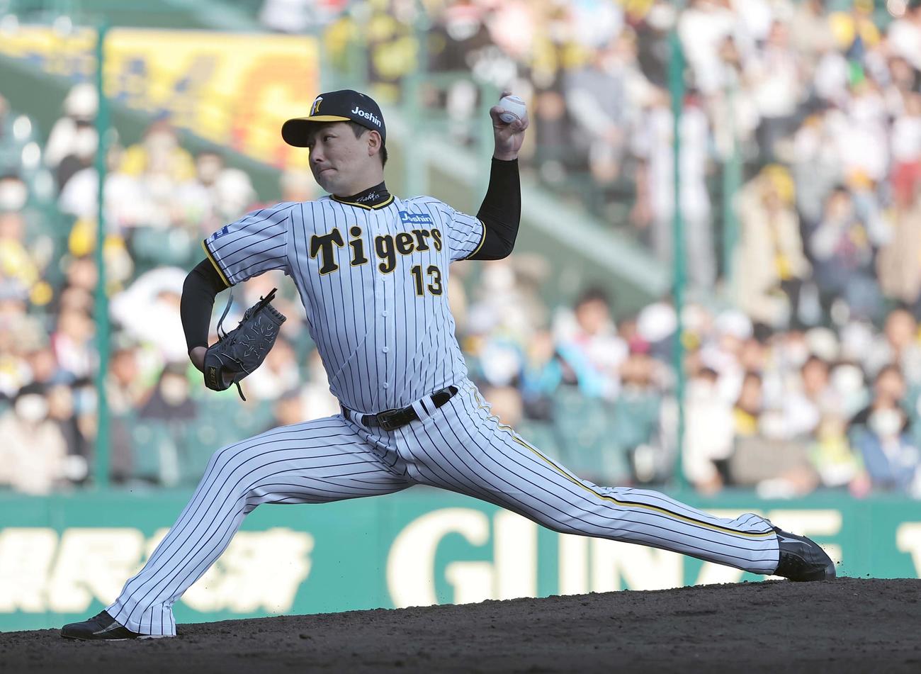 阪神対ヤクルト　8回表を打者3人で仕留めた岩崎（撮影・上田博志）