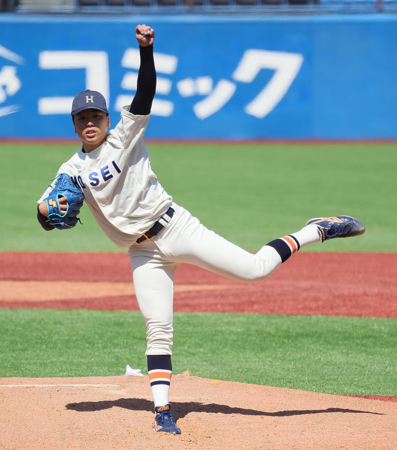法大対慶大　法大先発の尾崎（撮影・足立雅史）