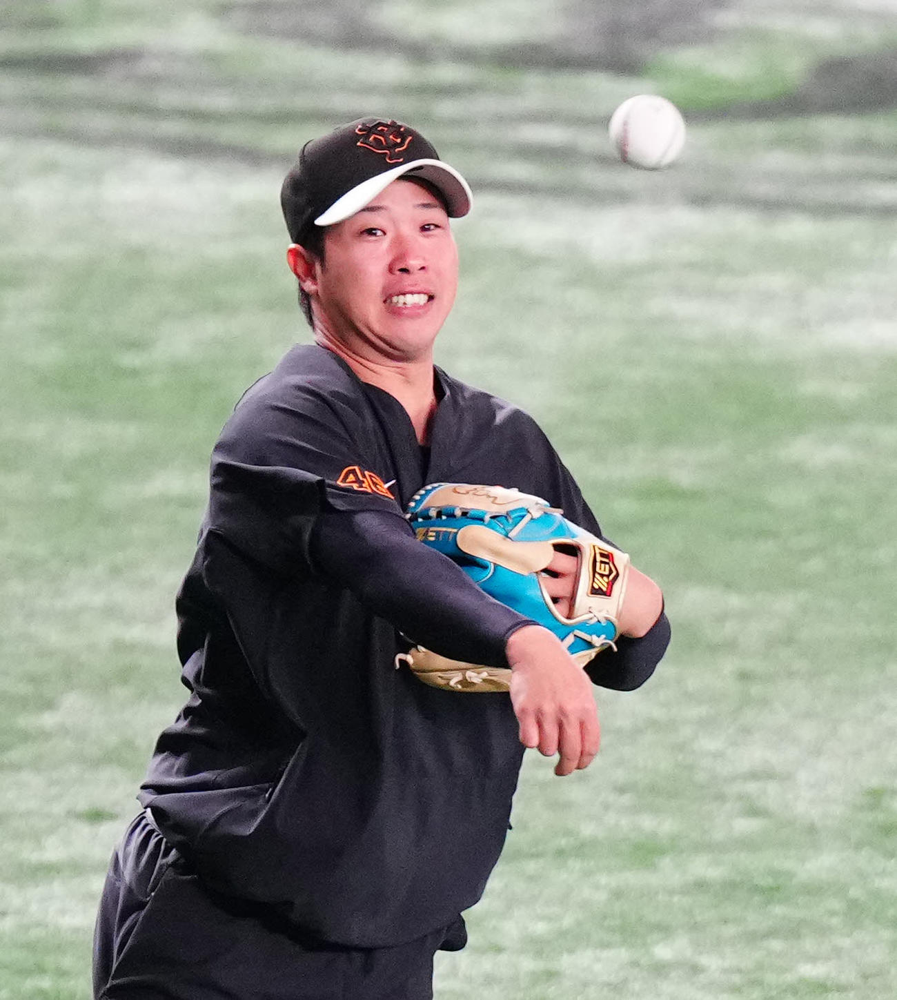 巨人対阪神　1軍に合流し、練習する巨人鍬原（撮影・江口和貴）