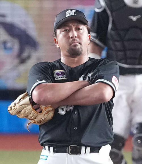 ロッテ】沢村拓一、3季ぶりのセーブ 最後の打者仕留め「どや」ポーズ