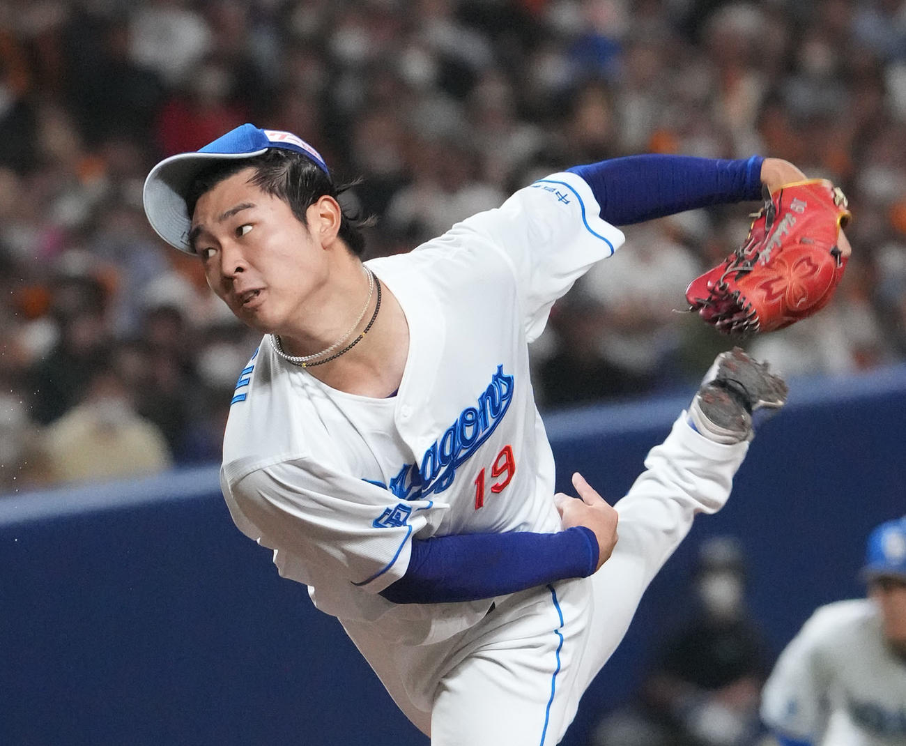 中日対巨人　1回表、登板する中日先発の高橋宏（撮影・森本幸一）