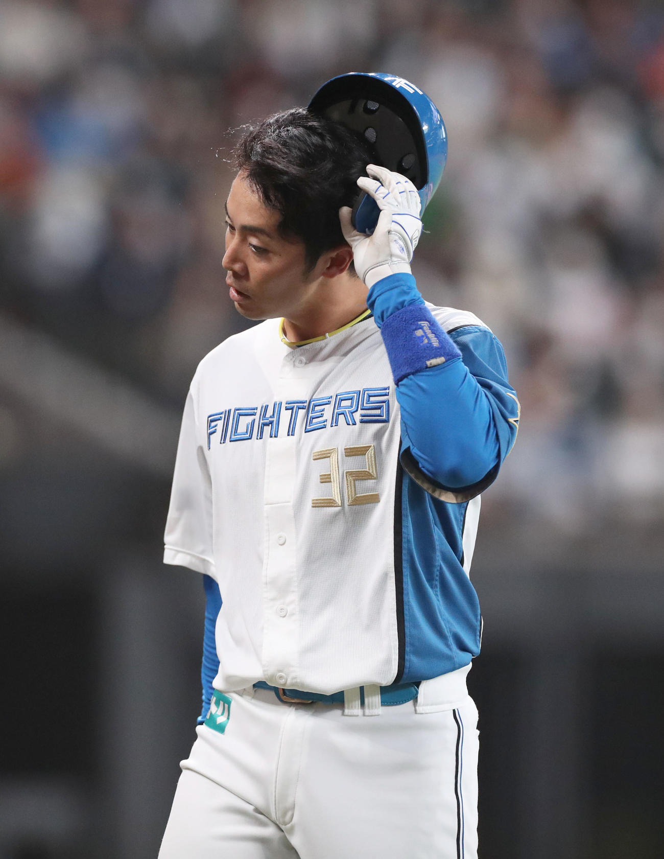 日本ハム対西武　7回裏日本ハム2死満塁、右飛に終わった谷内（撮影・佐藤翔太）