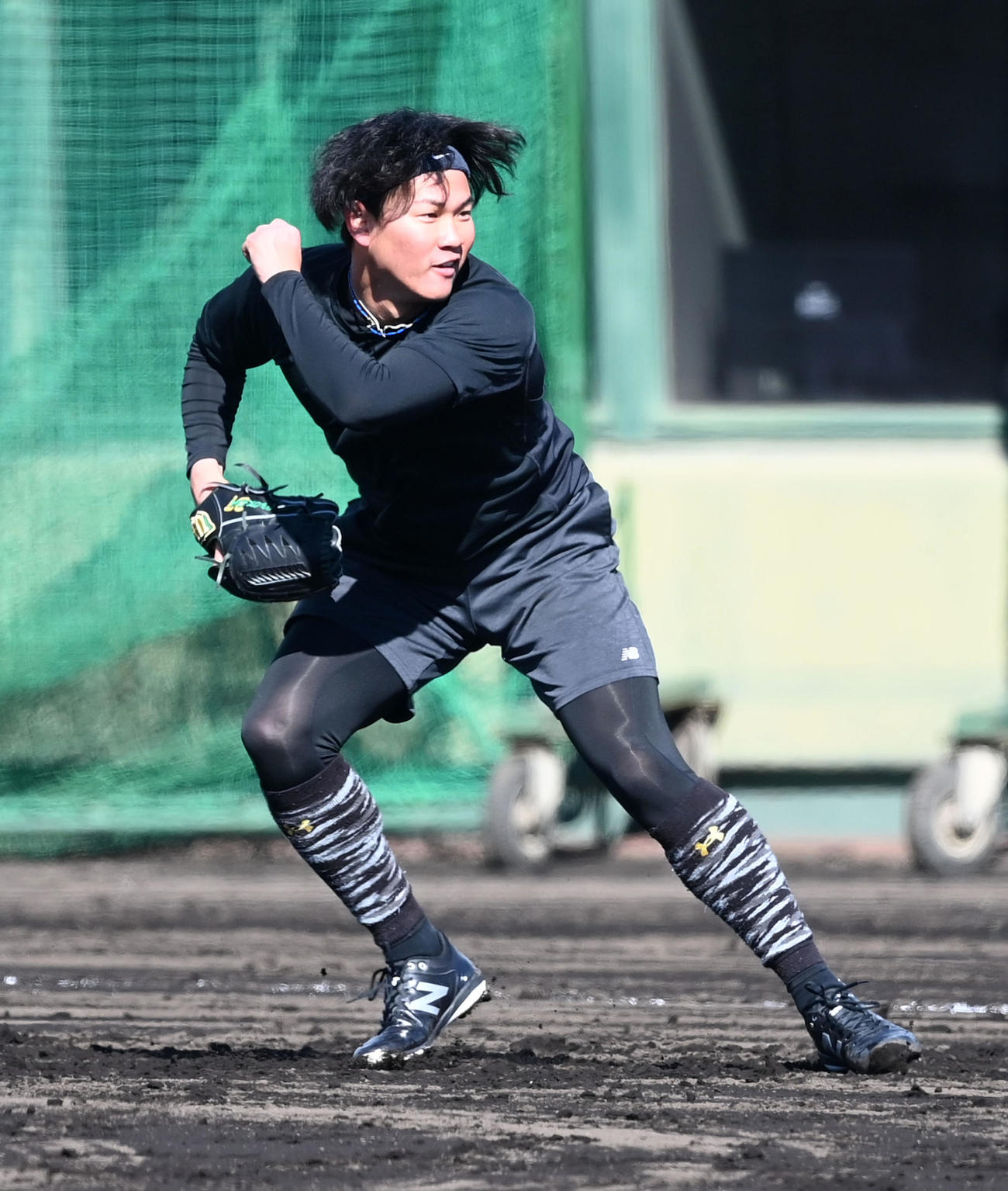 ノックを受ける及川（2023年1月25日撮影）