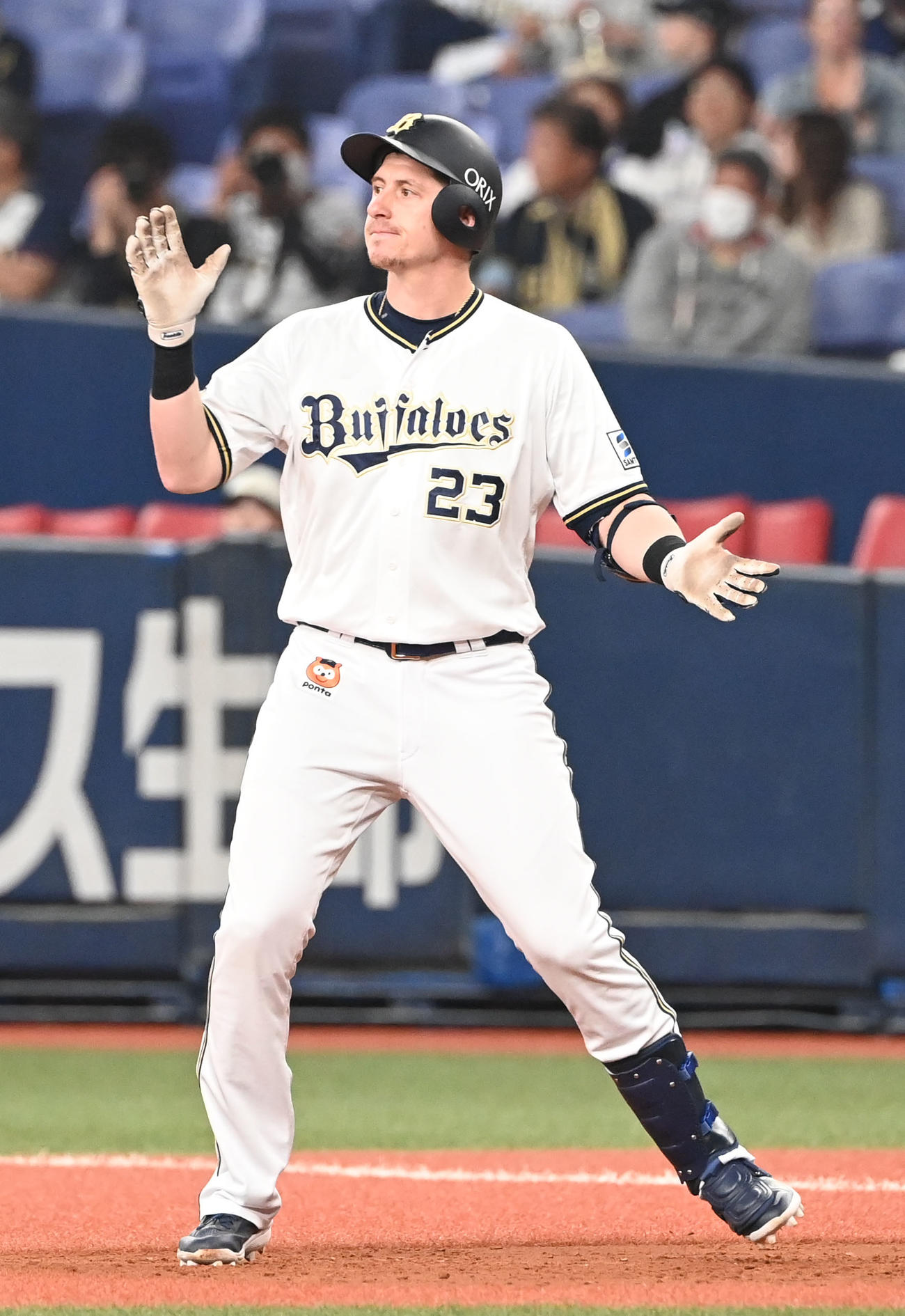 オリックス対楽天　4回裏オリックス2死、左前打を放ち来日初安打をマークするシュウィンデル（撮影・和賀正仁）