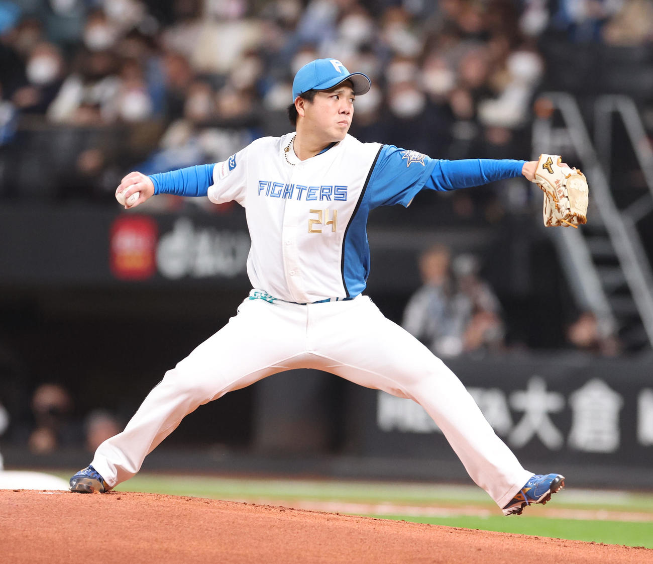 4月18日、ロッテ戦で先発した金村