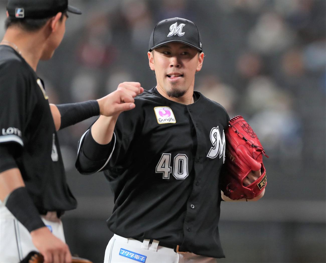 日本ハム対ロッテ　7回裏、打者を3人で抑える西村（撮影・黒川智章）