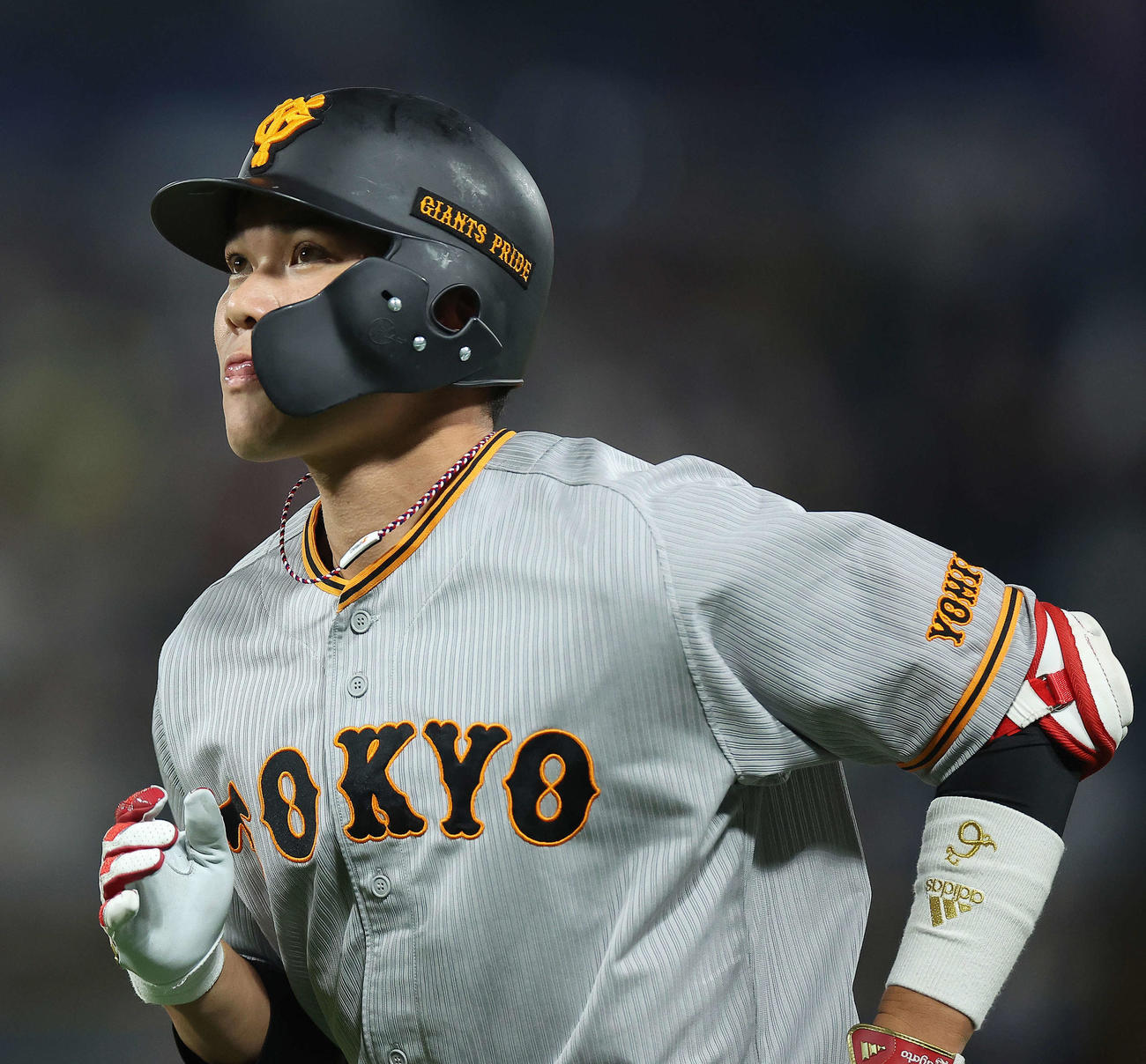 ヤクルト対巨人　6回表巨人無死、、三ゴロに倒れる代打坂本（撮影・河田真司）