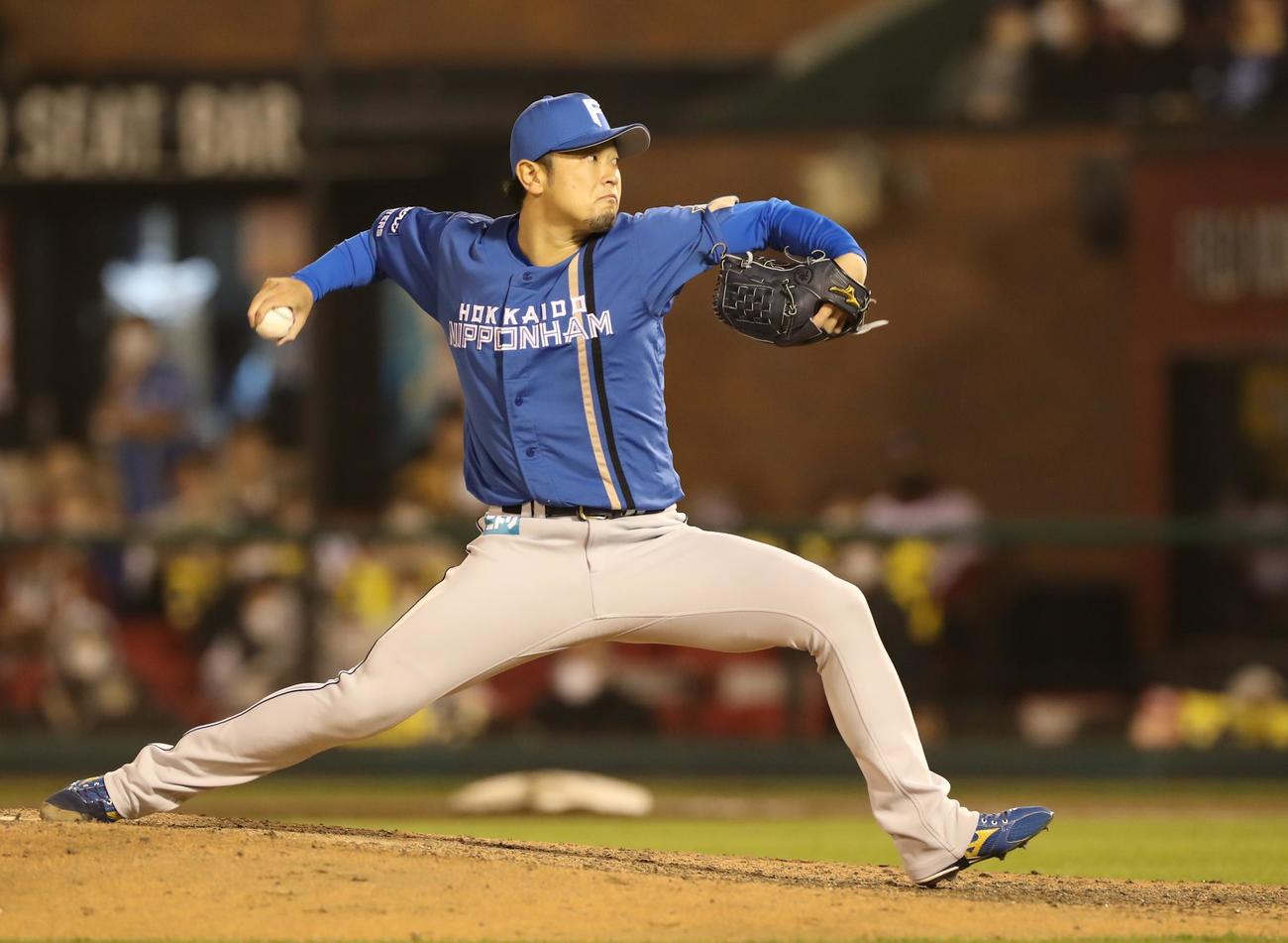 楽天対日本ハム　7回に登板の池田（撮影・黒川智章）