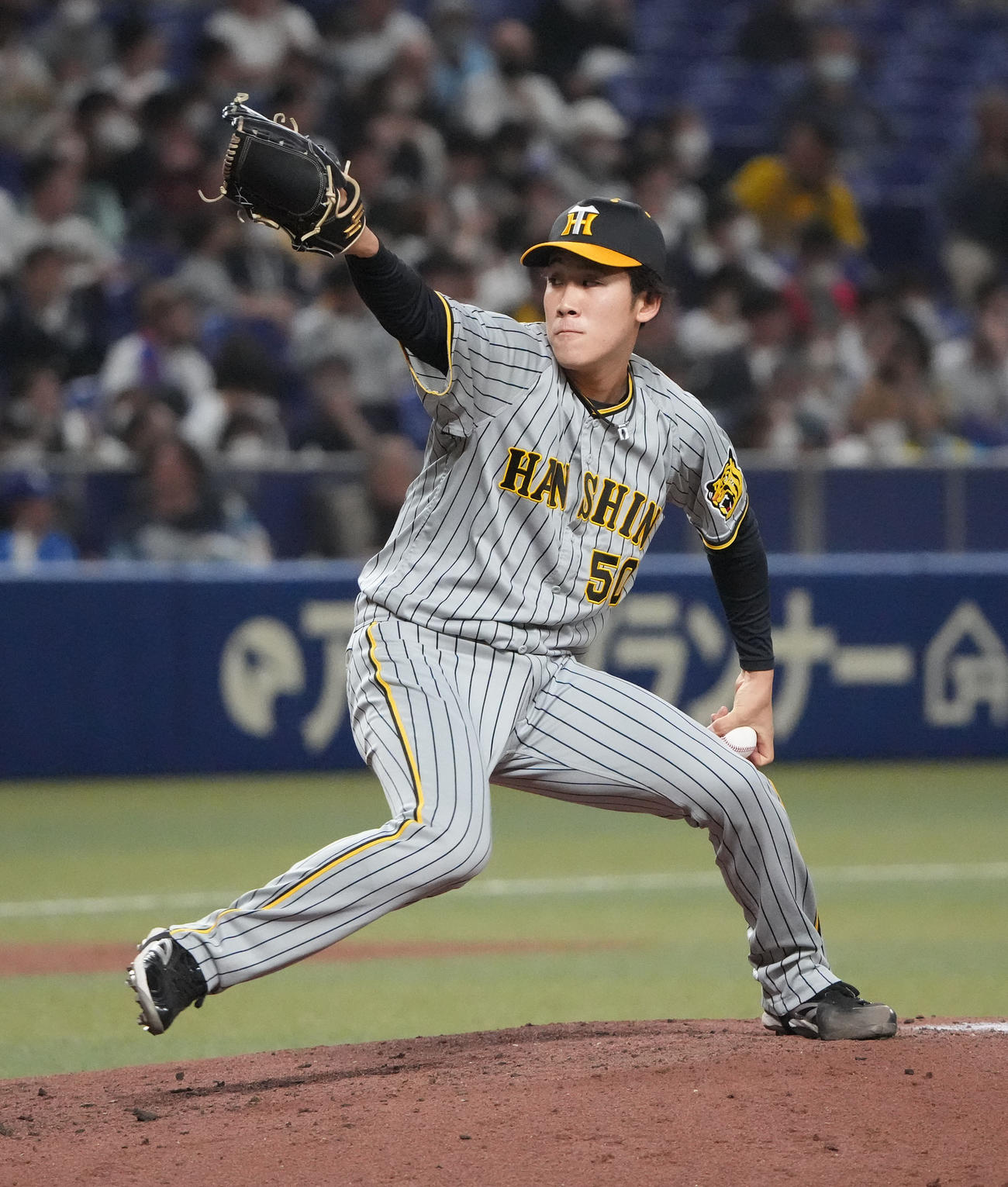 中日対阪神　阪神2番手で登板する富田（撮影・森本幸一）