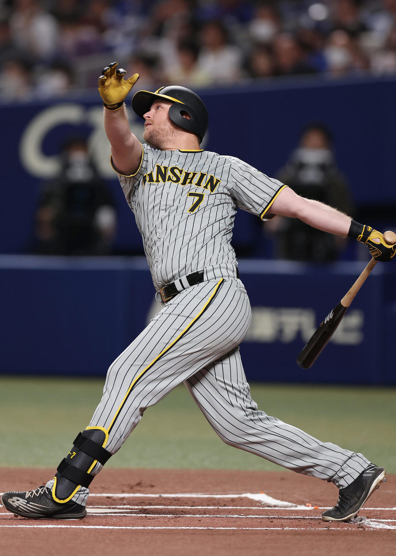 中日対阪神　1回表阪神1死二塁、二塁への内野安打を放つノイジー（撮影・前田充）