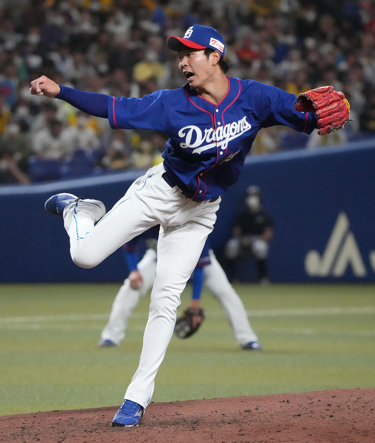 中日対阪神　5回表、力投する中日先発の高橋宏（撮影・森本幸一）