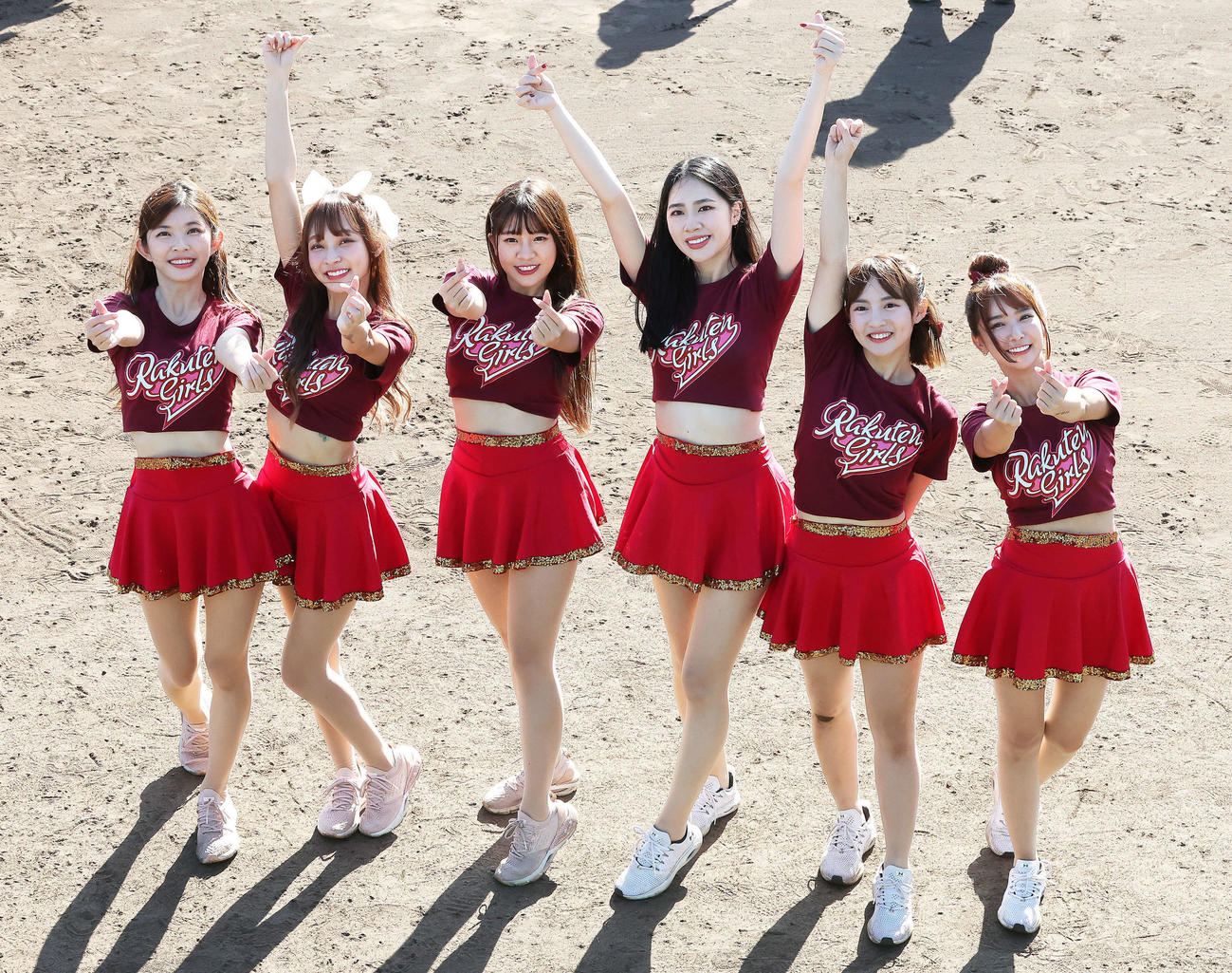 チアリーダー「Rakuten Girls」（2023年2月撮影）
