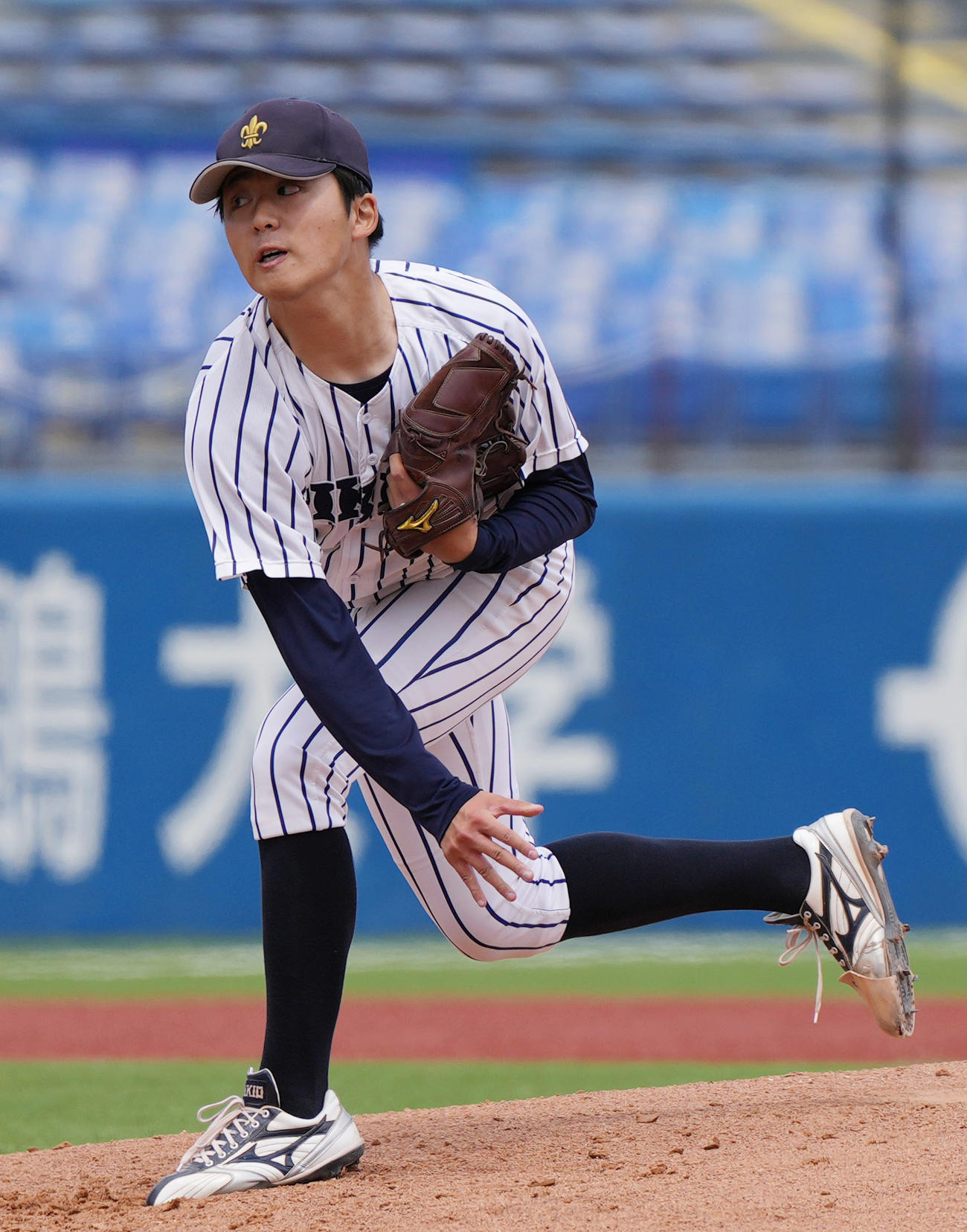 早大対立大　立大先発の沖（撮影・狩俣裕三）