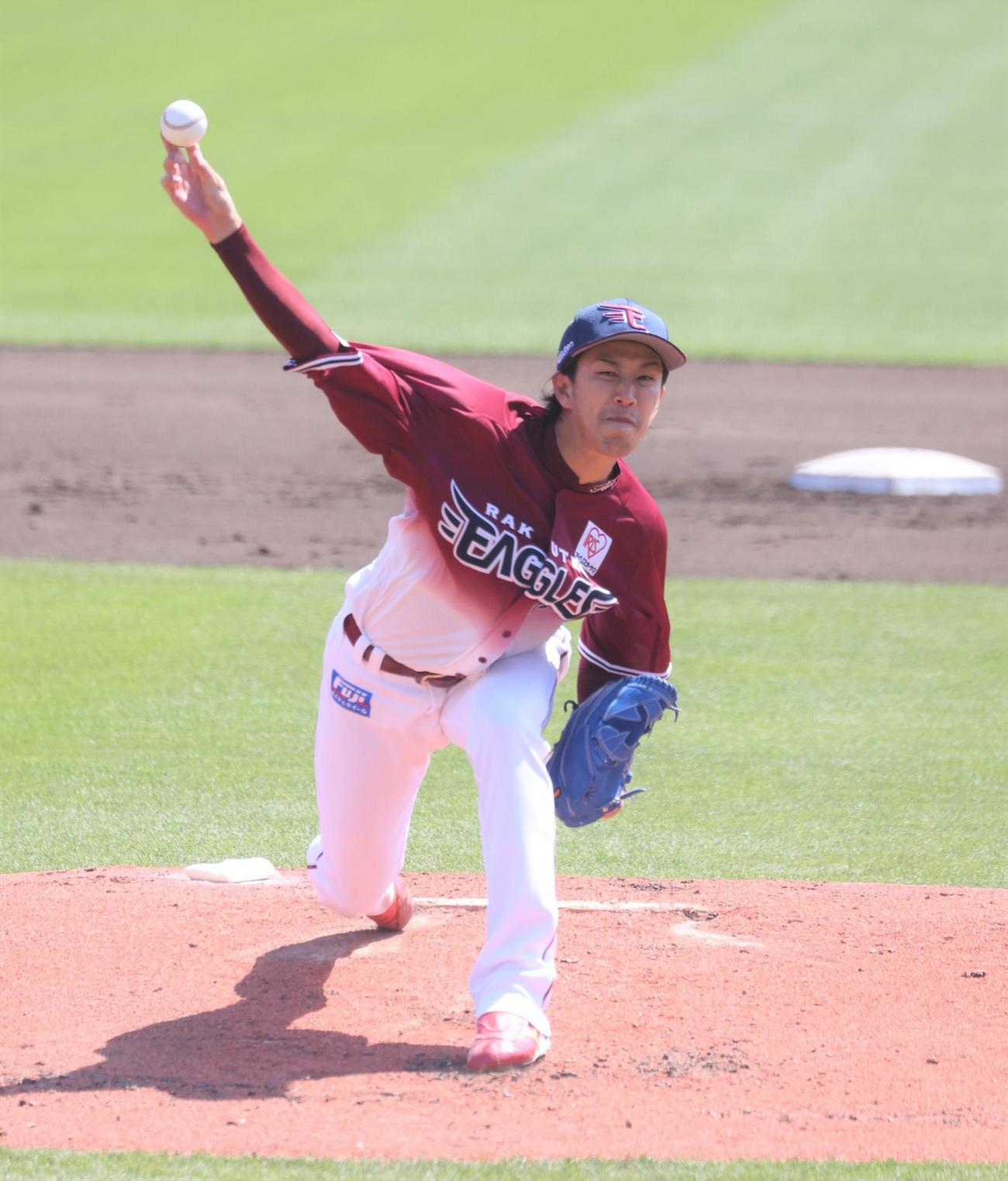 楽天対日本ハム　楽天先発の岸（撮影・黒川智章）