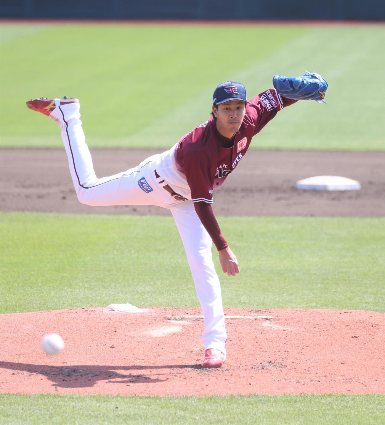 楽天対日本ハム　楽天先発の岸（撮影・黒川智章）