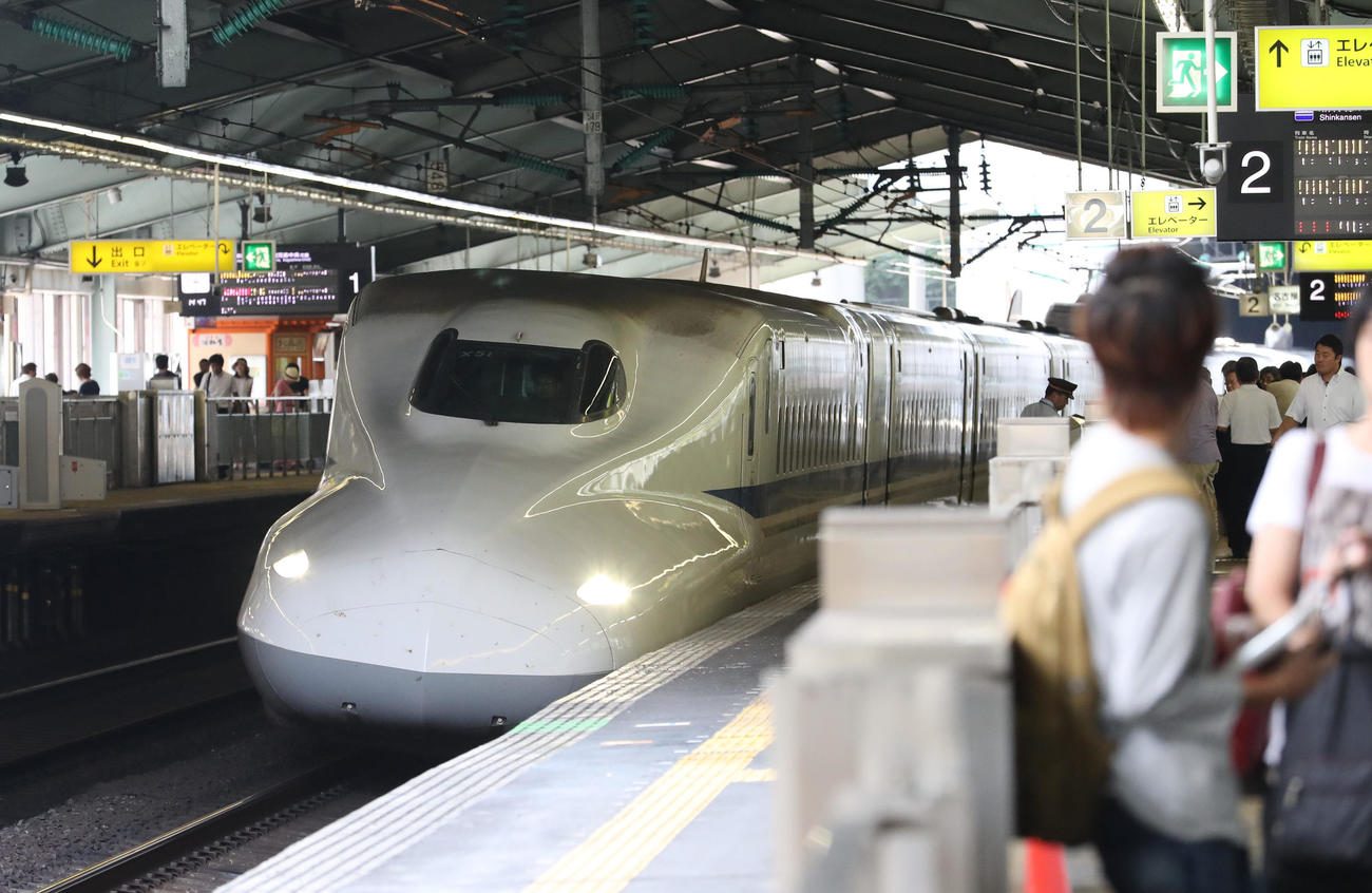 新幹線のぞみ700系（2016年8月撮影）