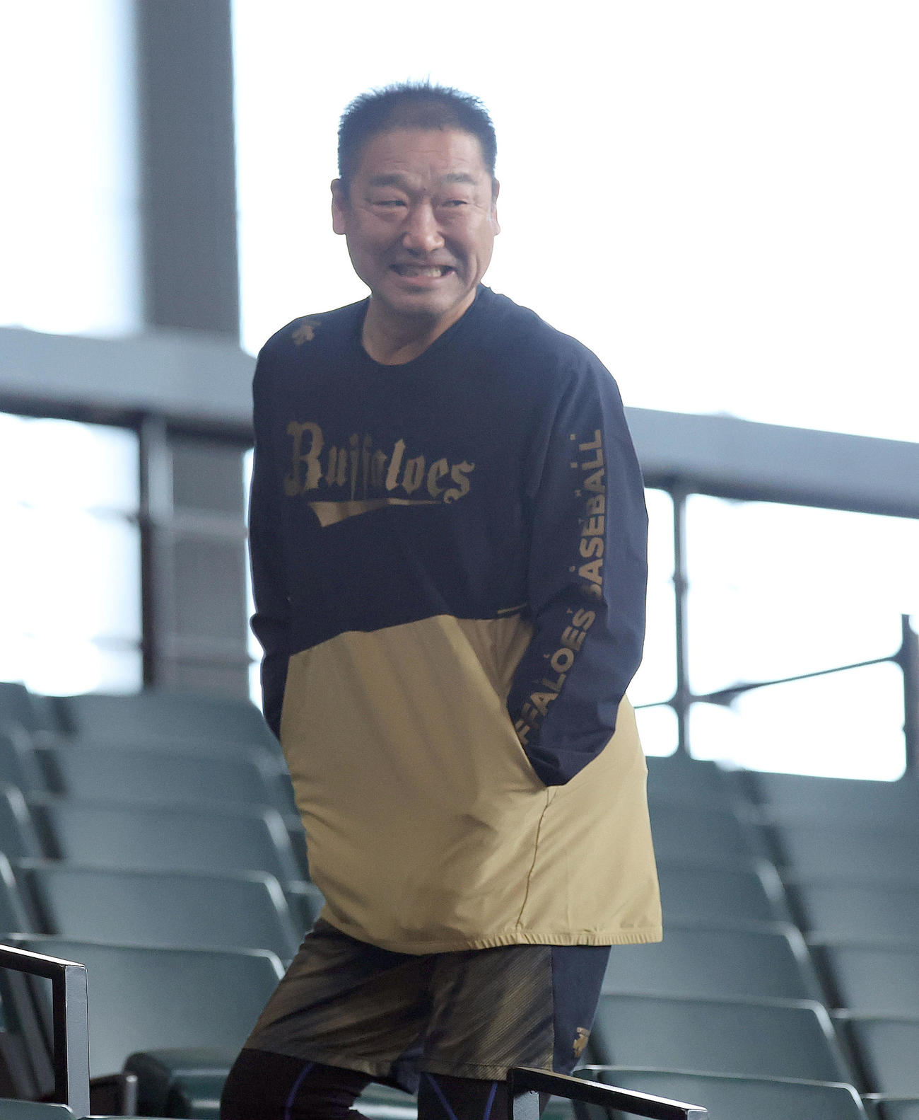 笑顔を見せるオリックスオリックス中嶋監督（撮影・佐藤翔太）