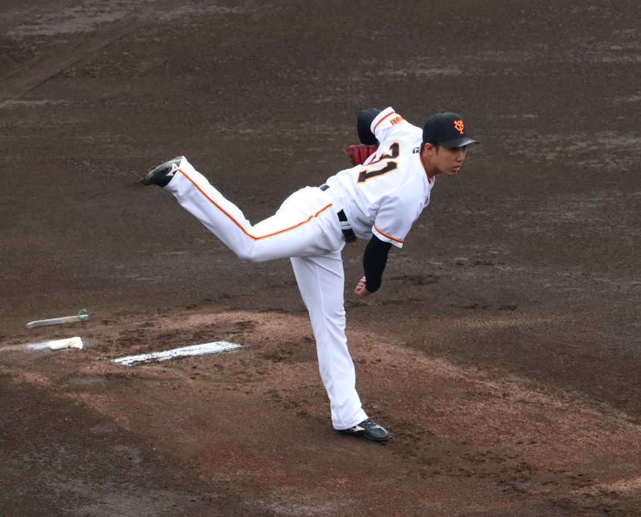 6回3安打無失点と好投した巨人赤星（撮影・小早川宗一郎）