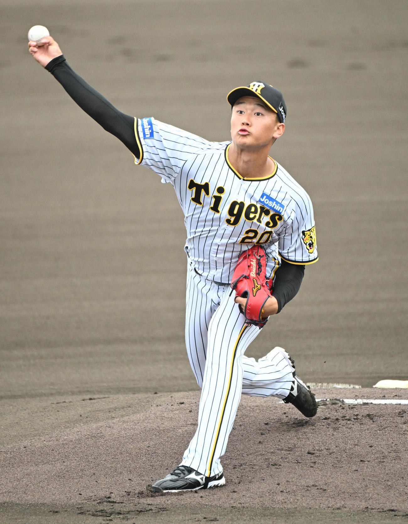 阪神対広島　阪神先発の森木（撮影・石井愛子）