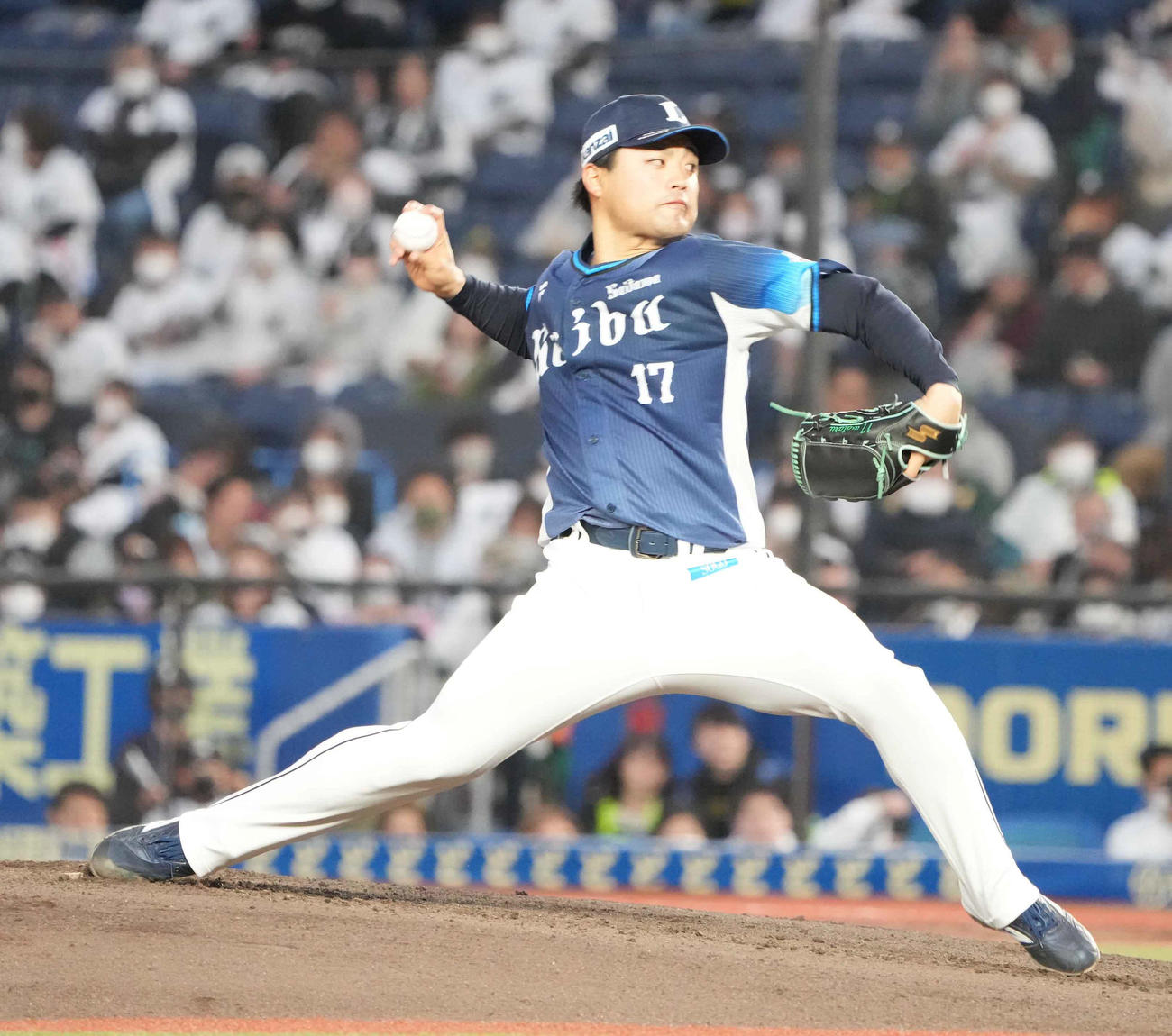 ロッテ対西武　西武先発の松本（撮影・小沢裕）