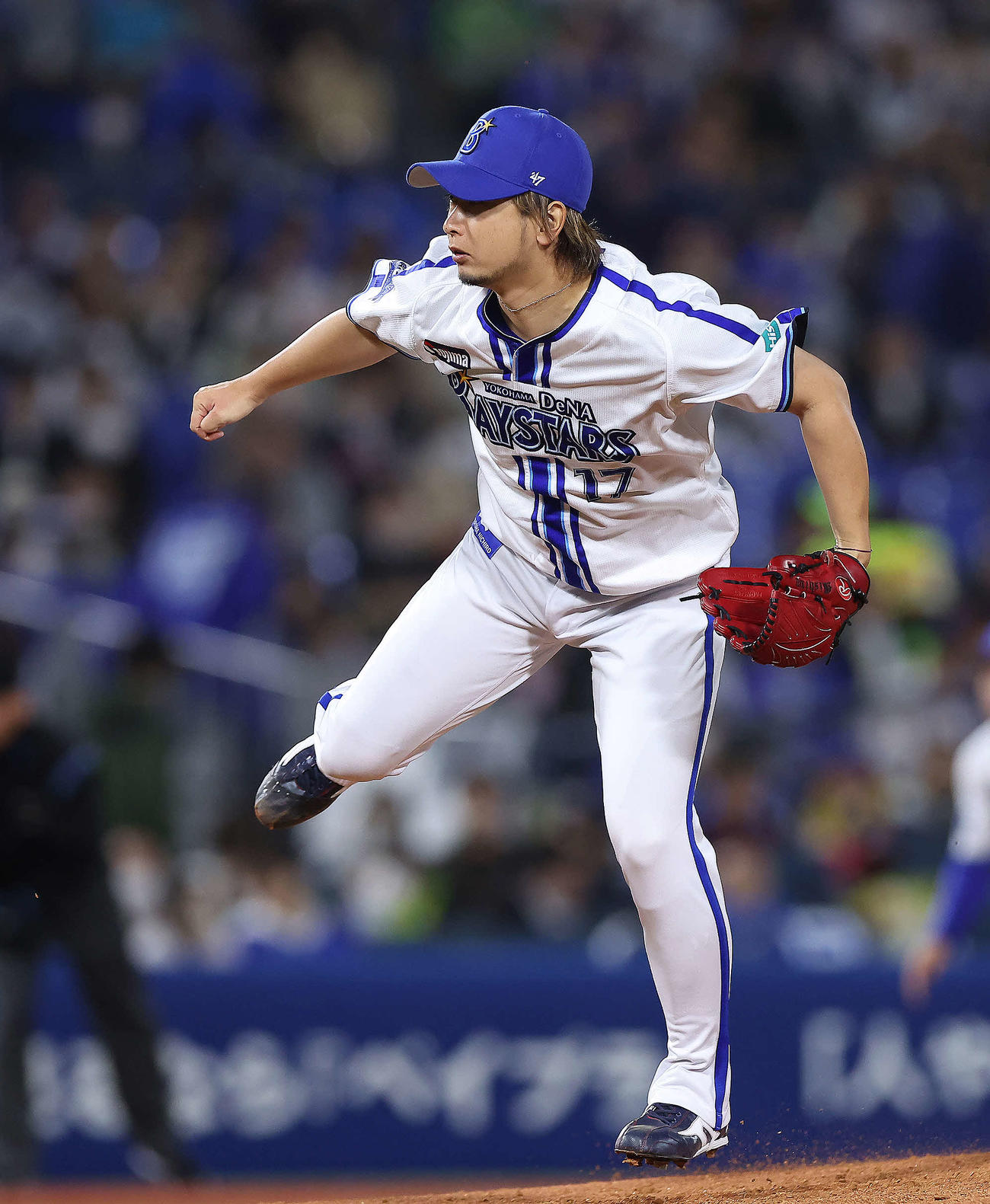 DeNA対ヤクルト　7回表、DeNA2番手で登板する三嶋（撮影・河田真司）