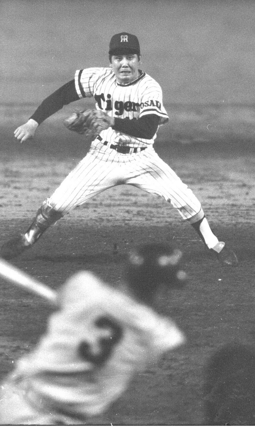 現役時代、巨人長嶋と対戦する阪神村山投手
